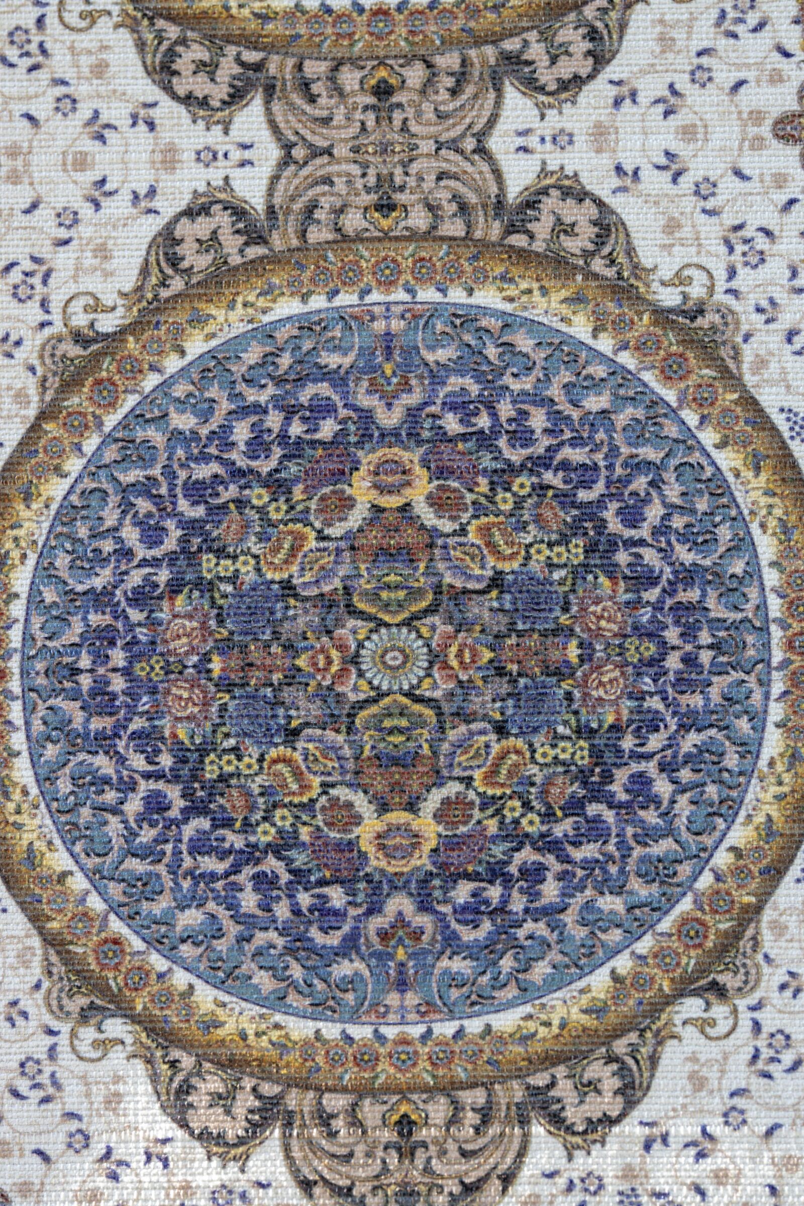 Canon RF 85mm F1.2L USM sample photo. Carpet, texture, yarn photography