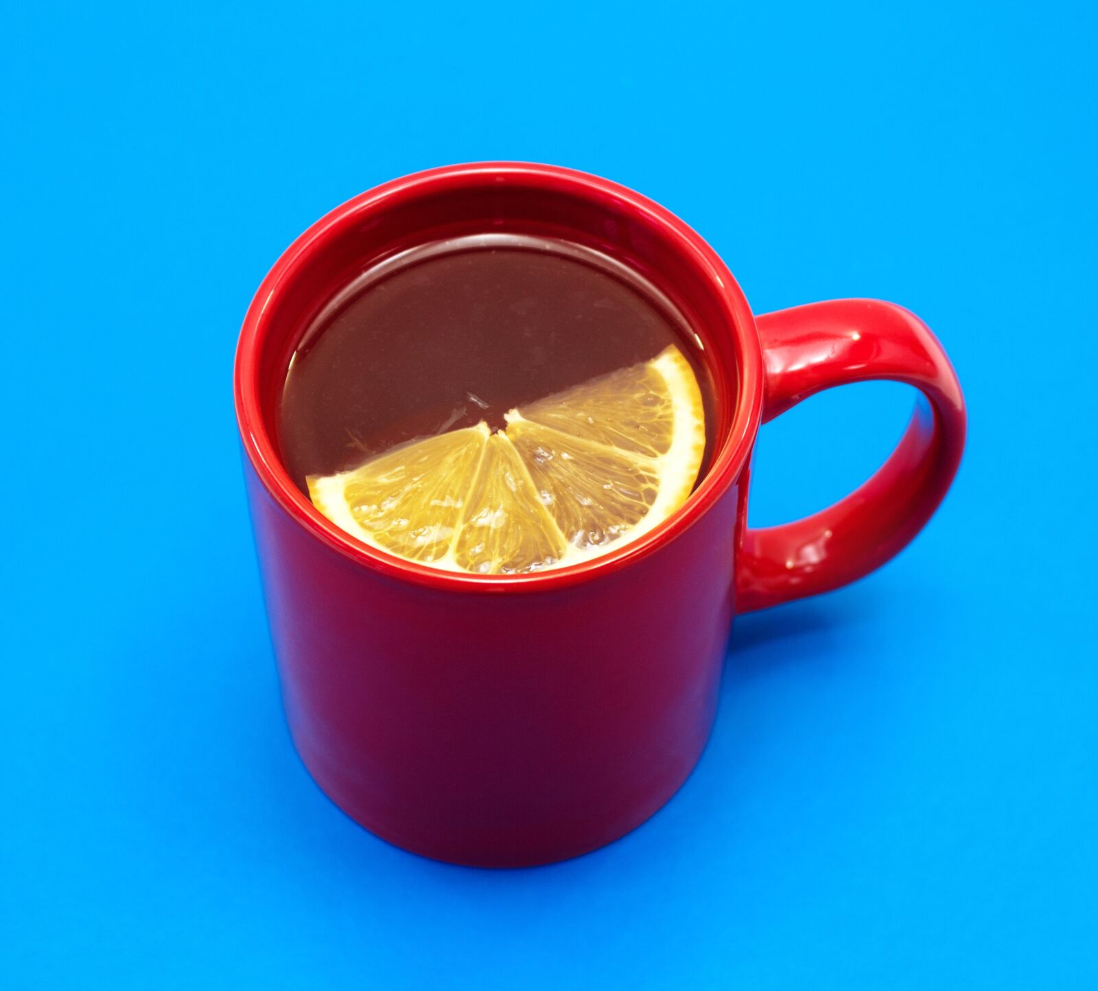 Canon EF-S 18-55mm F3.5-5.6 IS sample photo. Tea, lemon, red mug photography