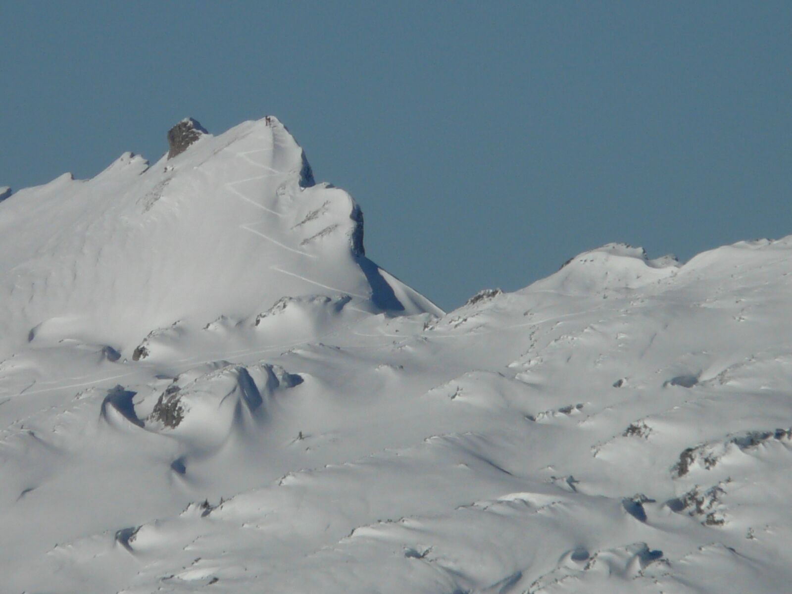 Panasonic DMC-FZ18 sample photo. Mountain, summit, skiing photography