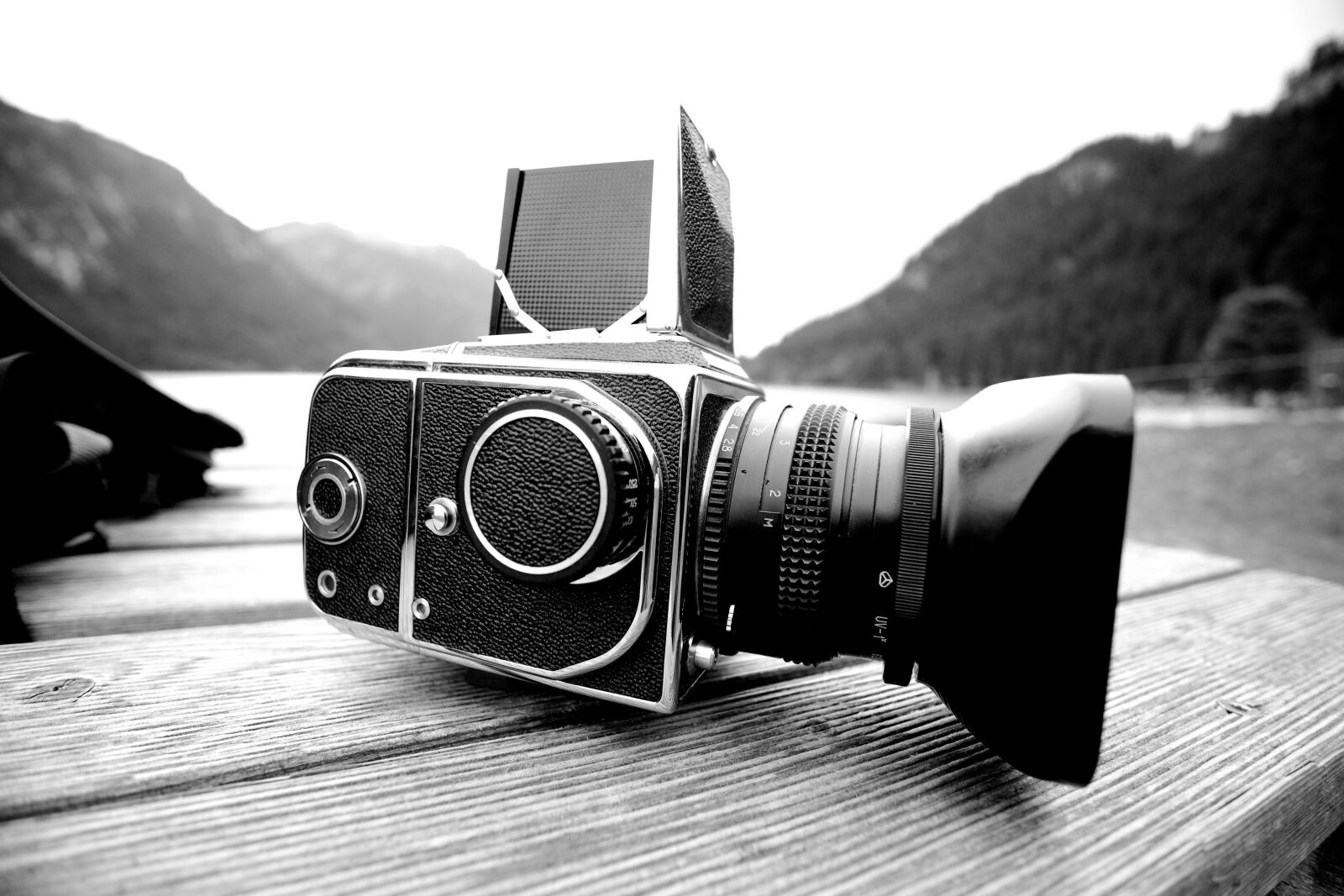 Canon EOS 5D Mark II sample photo. Camera, analog, lake photography