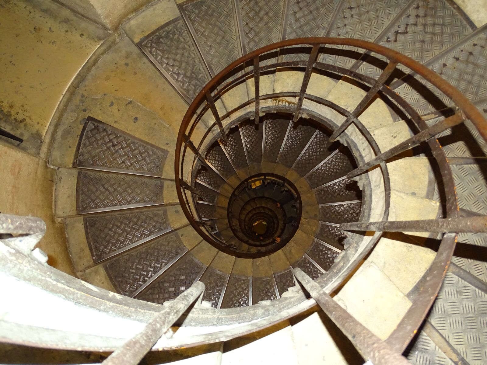 Sony Cyber-shot DSC-HX400V sample photo. Staircase, arc, of photography