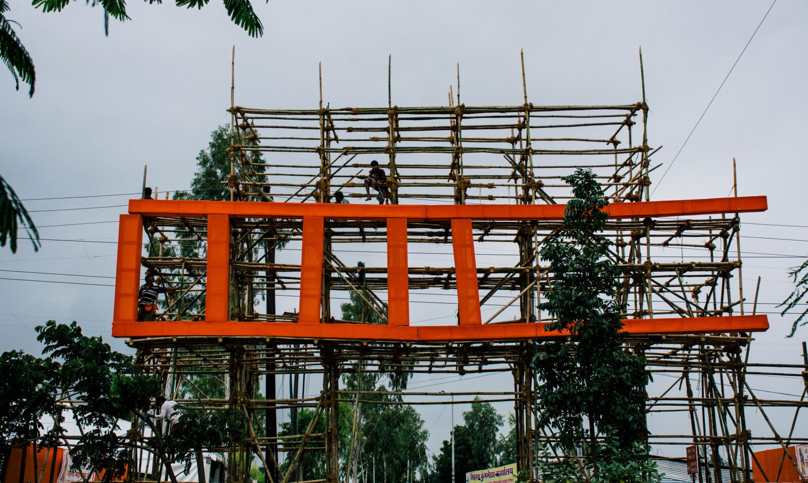 Nikon D7100 sample photo. Kumbh, gate, streets photography