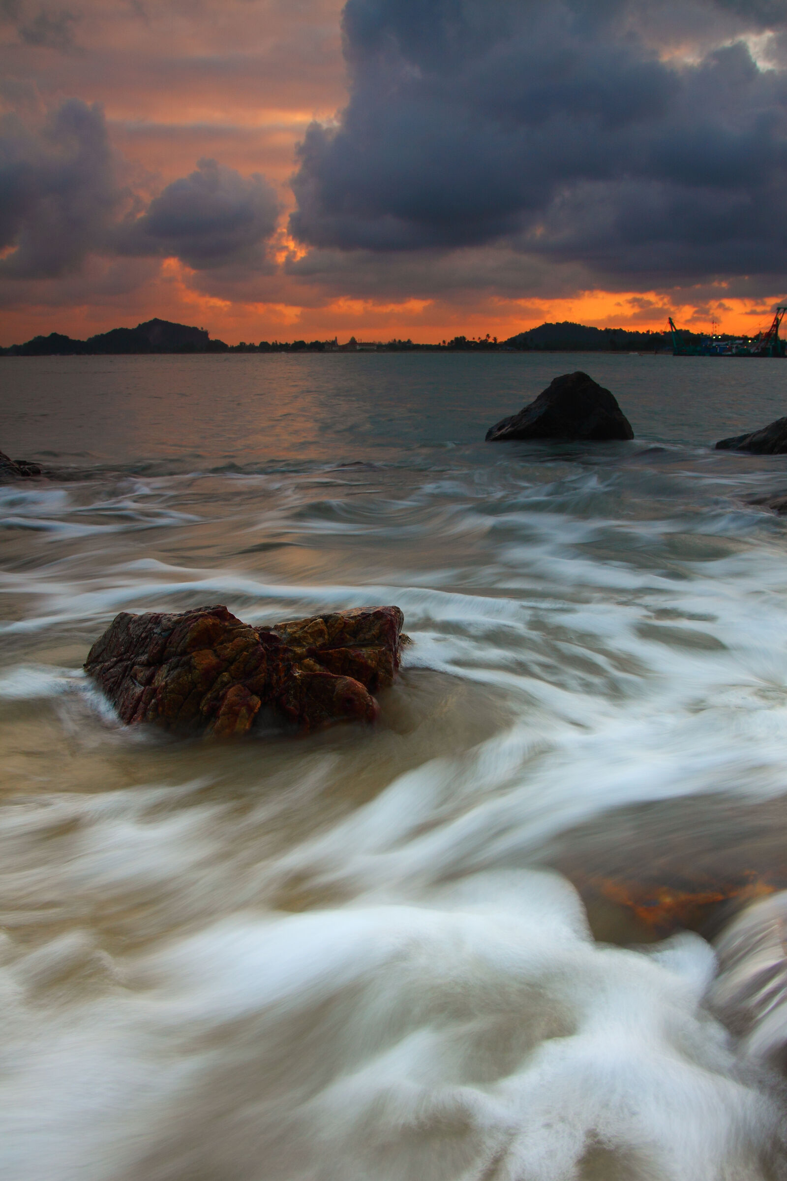 Canon EOS 50D sample photo. Beach, clouds, dawn, landscape photography