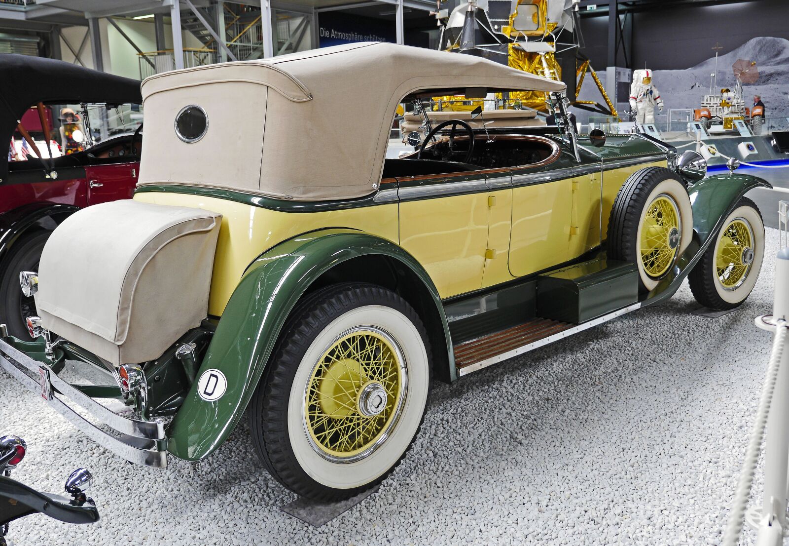 Panasonic Lumix DMC-GH3 sample photo. Rolls royce, year built photography