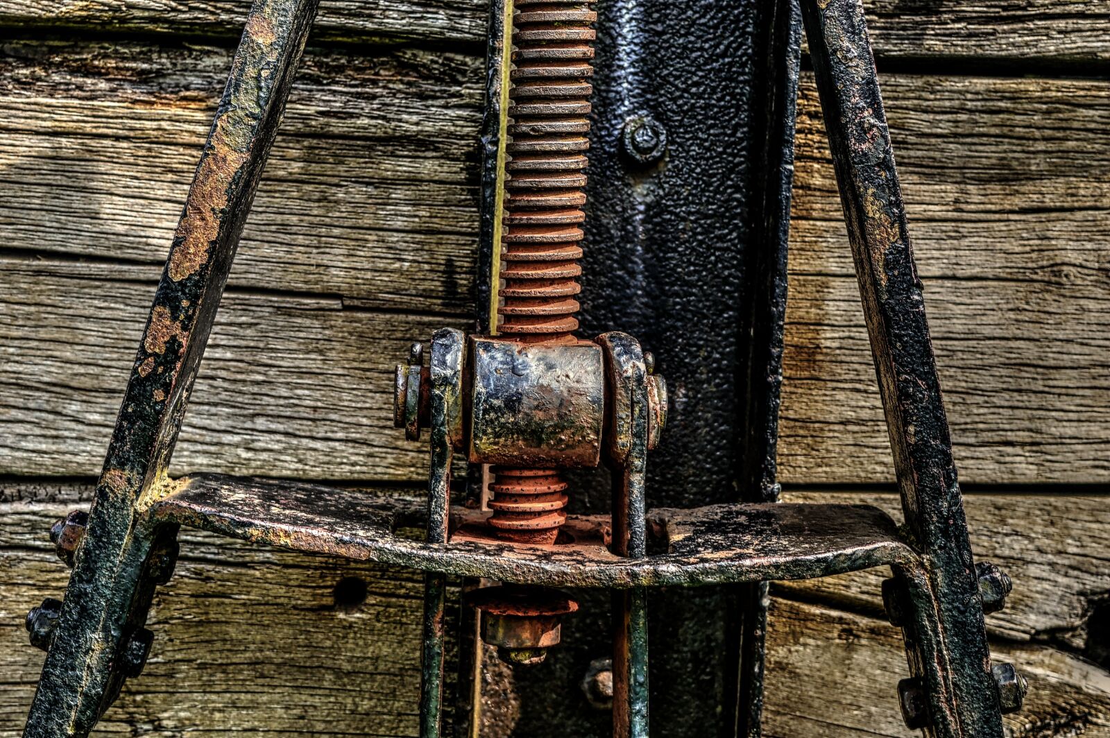 Nikon D3200 sample photo. Hand, gear, pitch photography