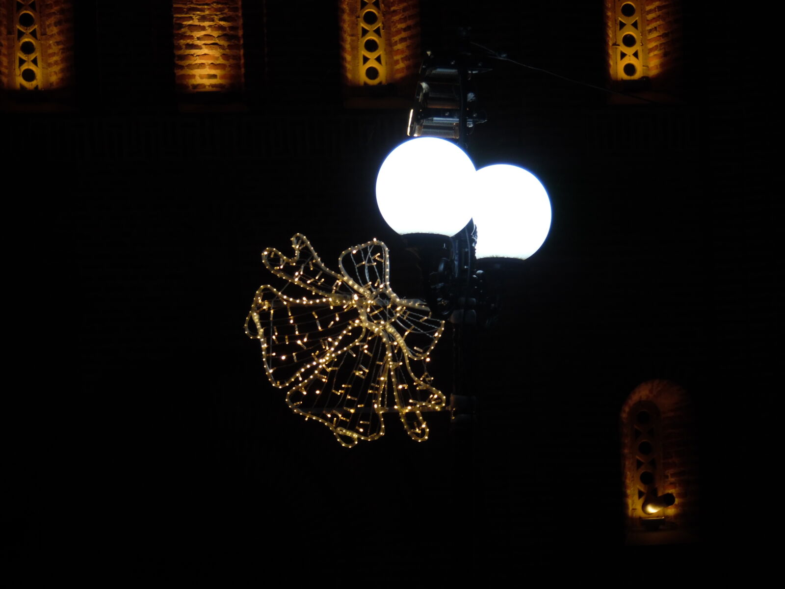 Samsung WB1100F/WB1101F/WB1102F sample photo
