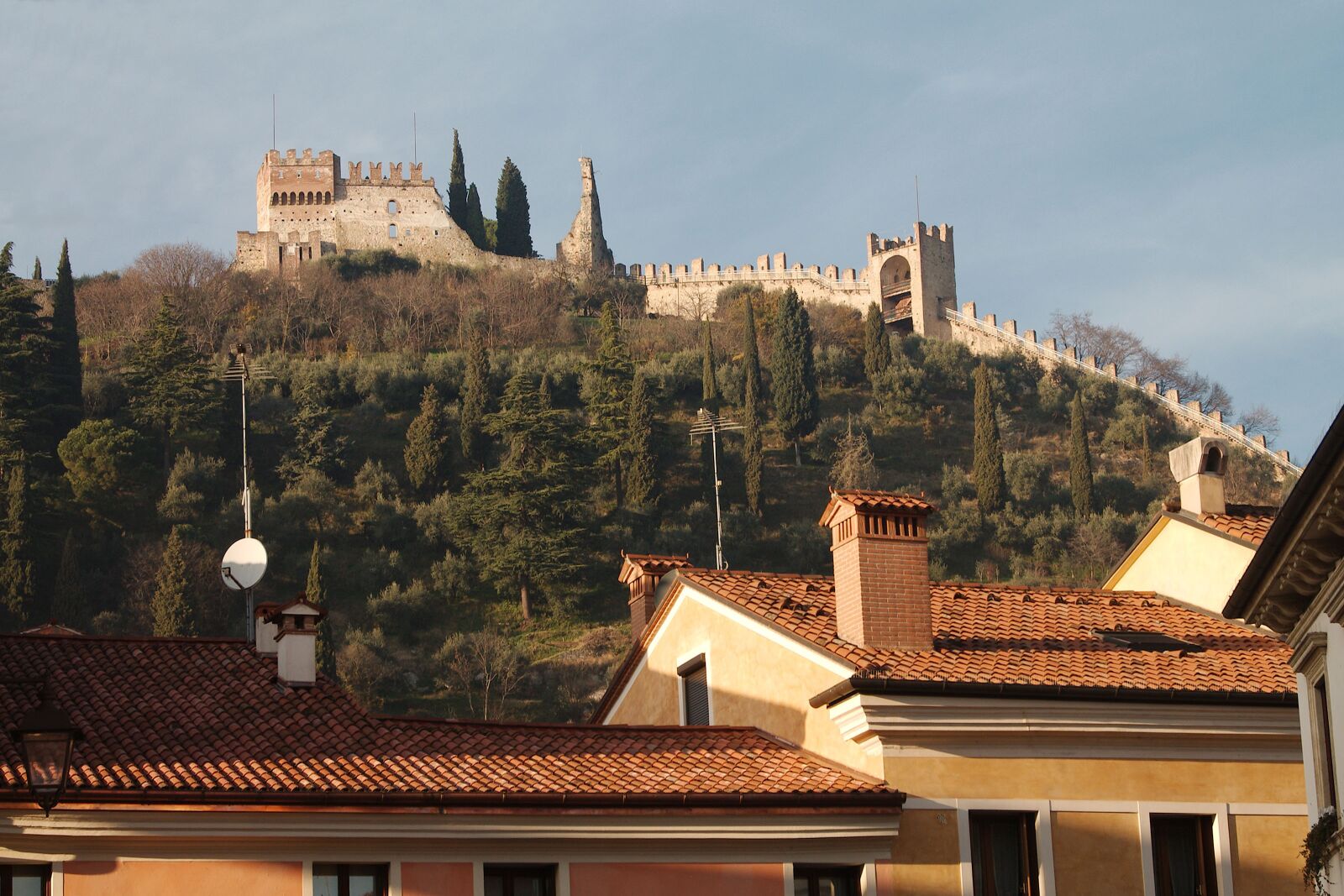 Canon EOS 1100D (EOS Rebel T3 / EOS Kiss X50) sample photo. Marostica, veneto, italy photography
