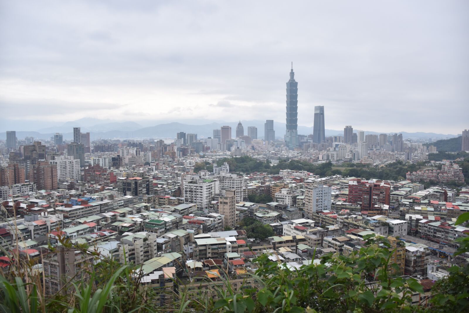 Nikon D5500 sample photo. Building, taipei, taiwan photography