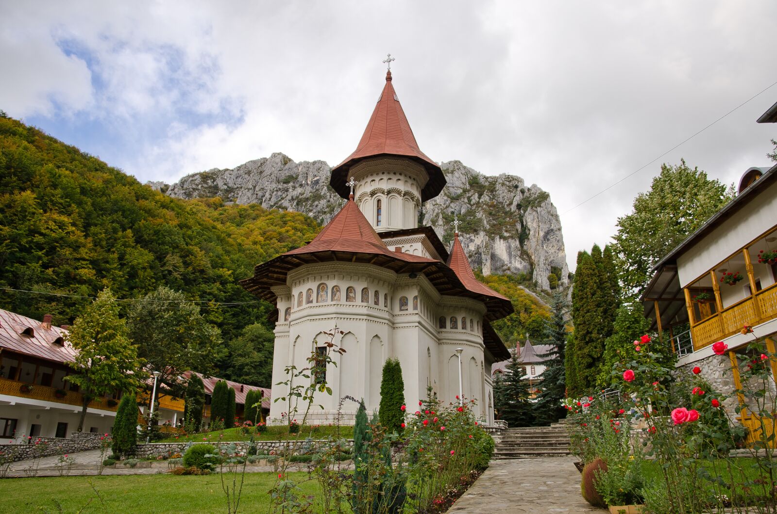 Nikon D7000 sample photo. Ramet, monastery, romania photography
