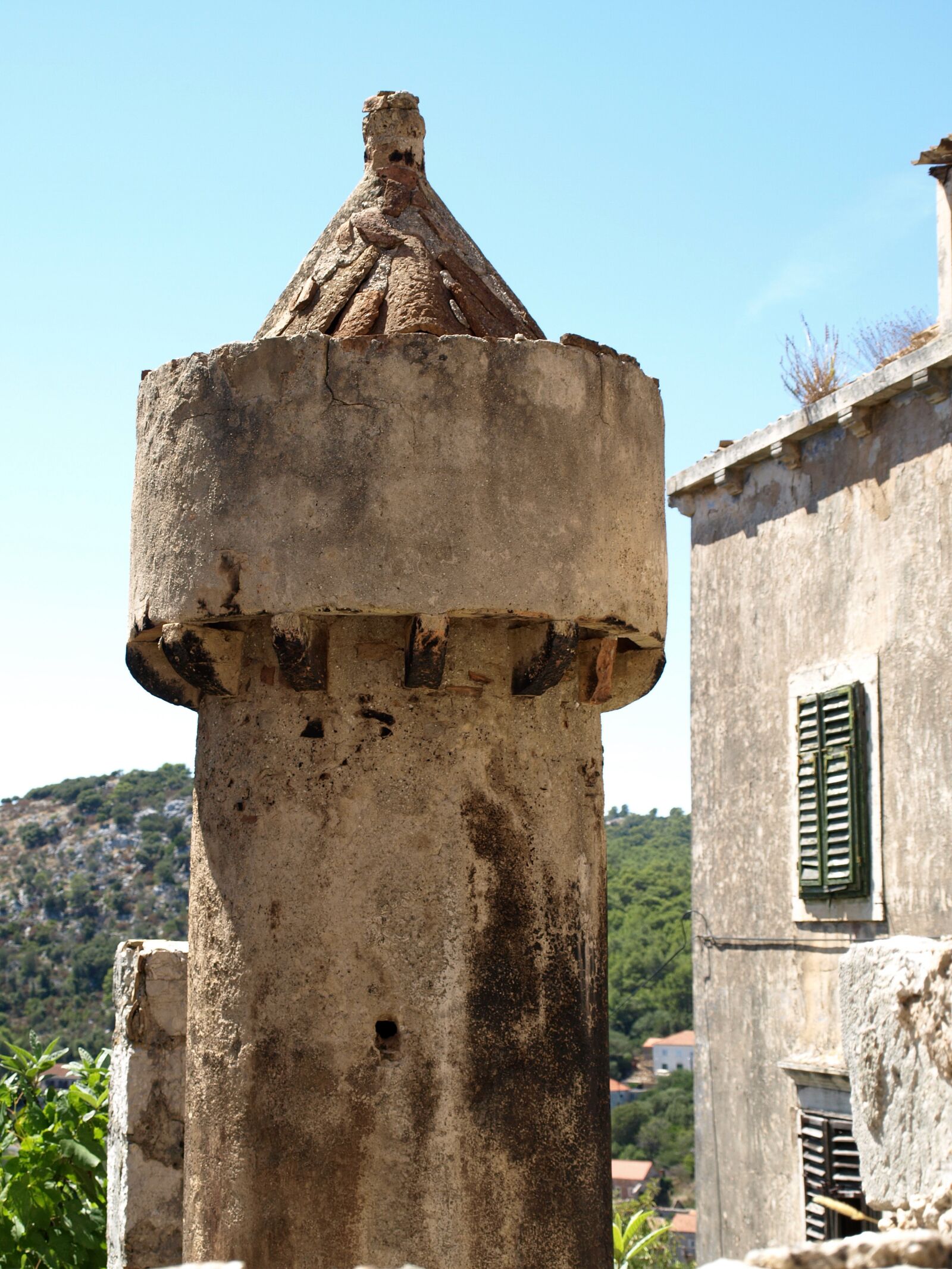 Olympus E-510 (EVOLT E-510) sample photo. Lastovo, croatia, fumar photography