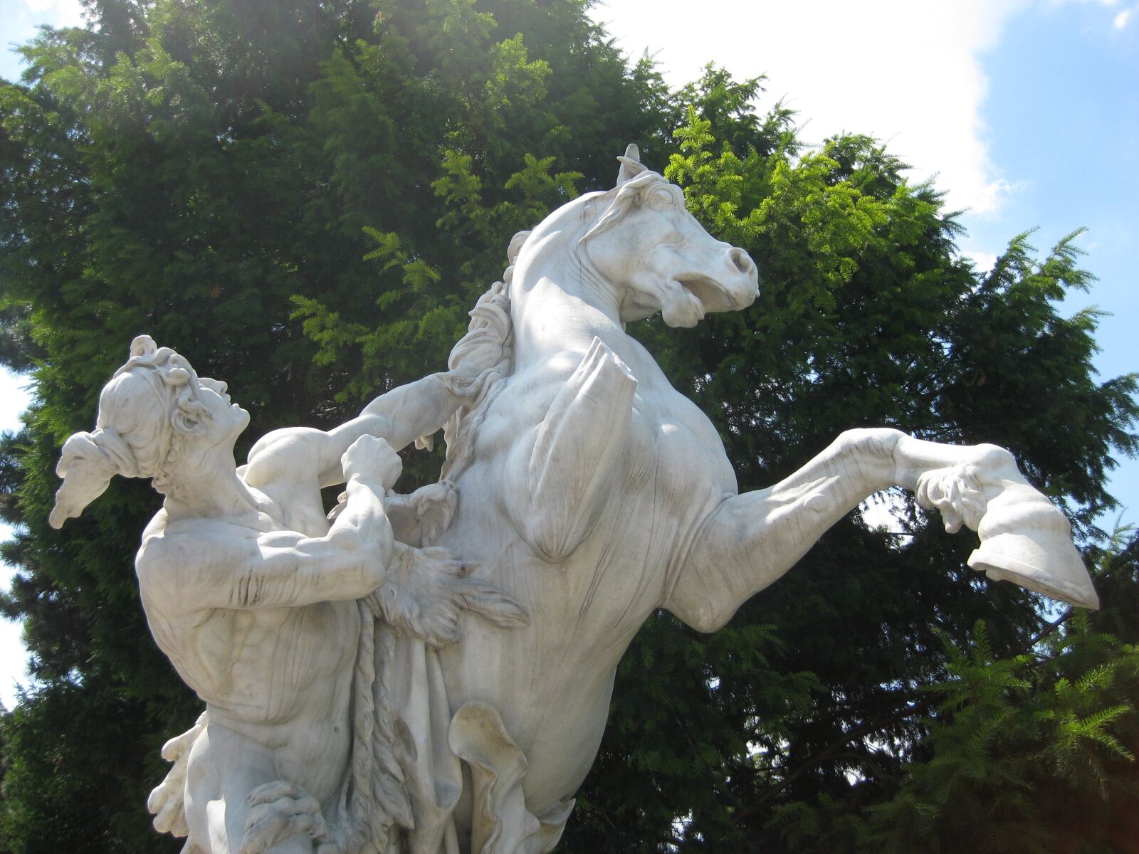 Canon PowerShot SD1100 IS (Digital IXUS 80 IS / IXY Digital 20 IS) sample photo. Sculpture, vienna, austria photography