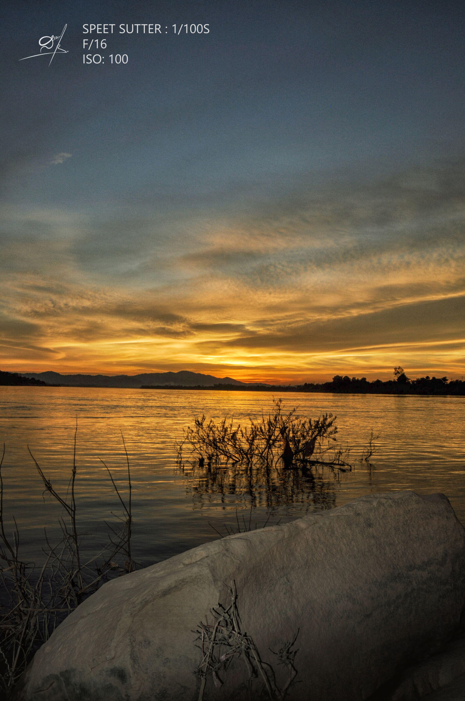 Nikon D90 sample photo. Golden, sun, laos photography