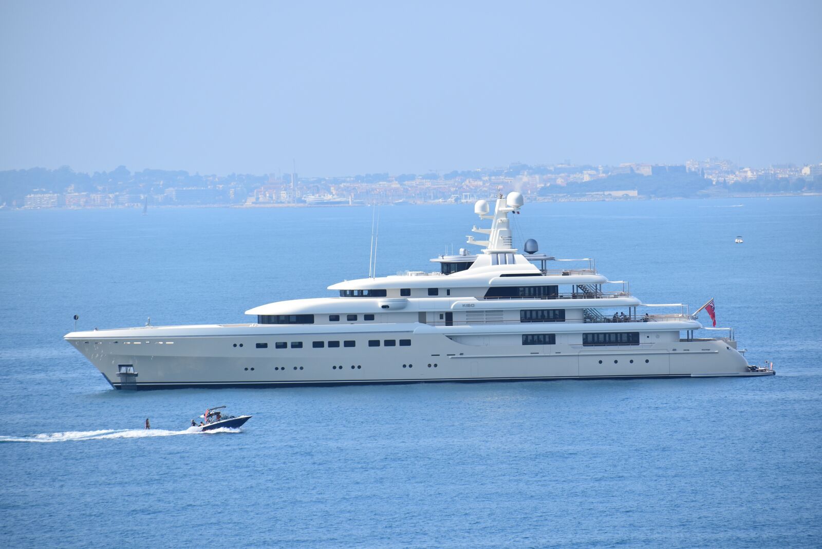 Nikon D5600 sample photo. Yacht, luxury, sea photography