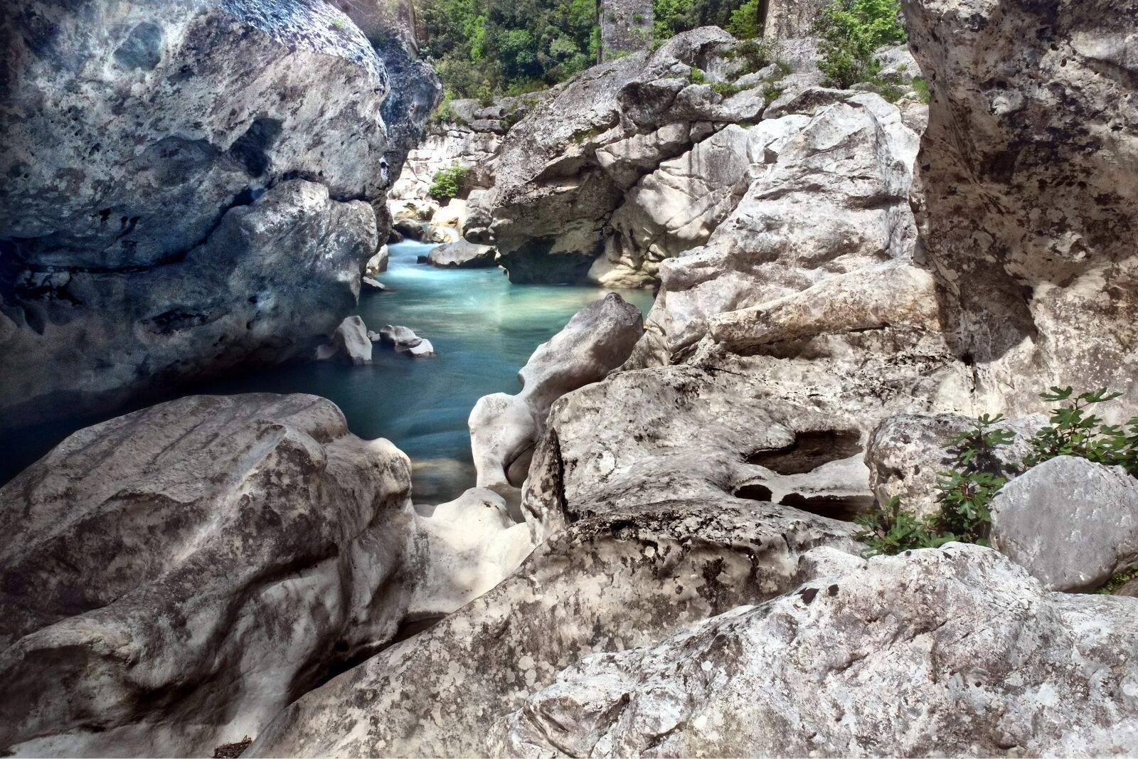 Fujifilm X-E1 sample photo. River, water, rocks photography