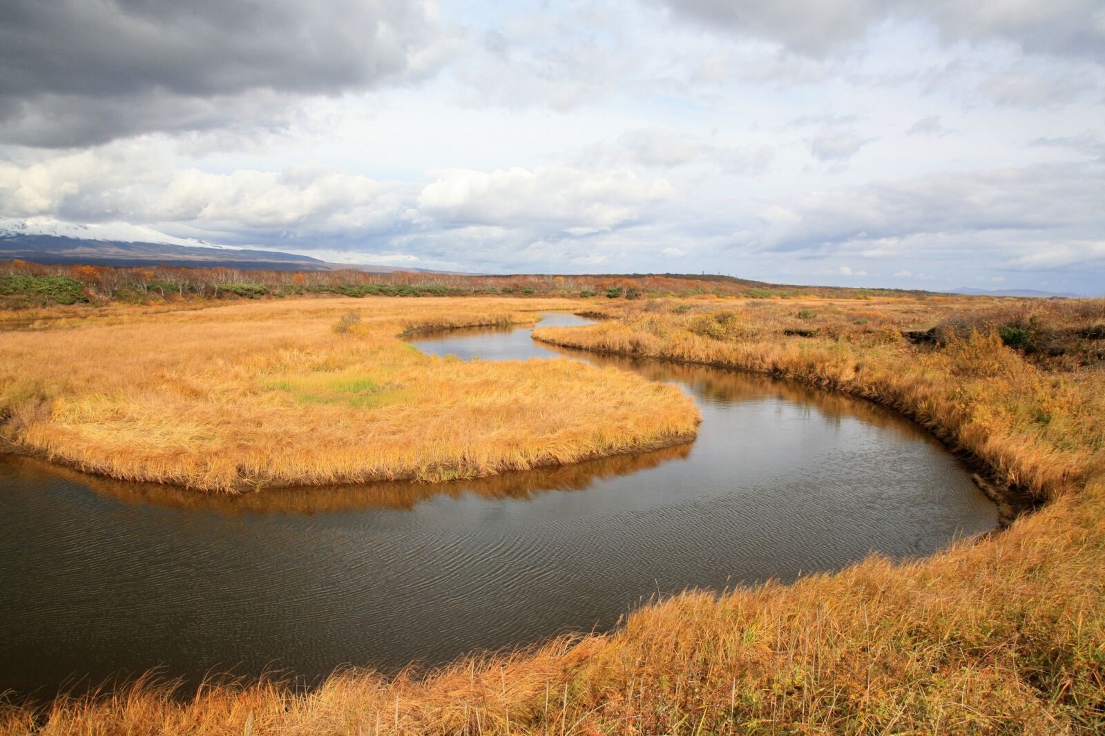 Canon EOS 5D sample photo. Tundra, river, autumn photography