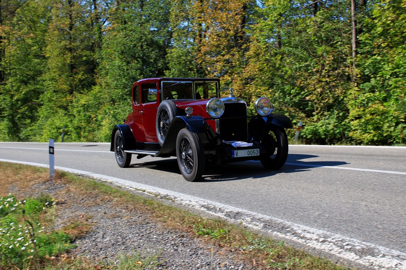 Canon EOS 1300D (EOS Rebel T6 / EOS Kiss X80) sample photo. Car, austro-daimler, veteran photography