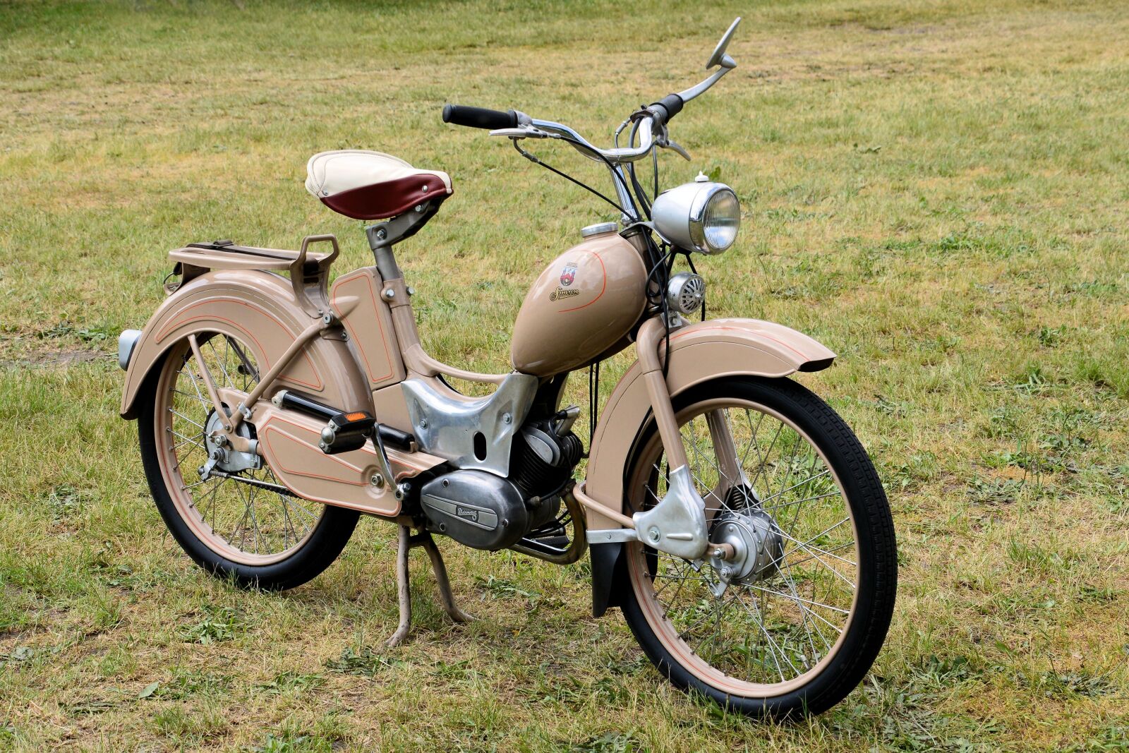 Nikon D3200 sample photo. Moped, simson sr2, suhl photography