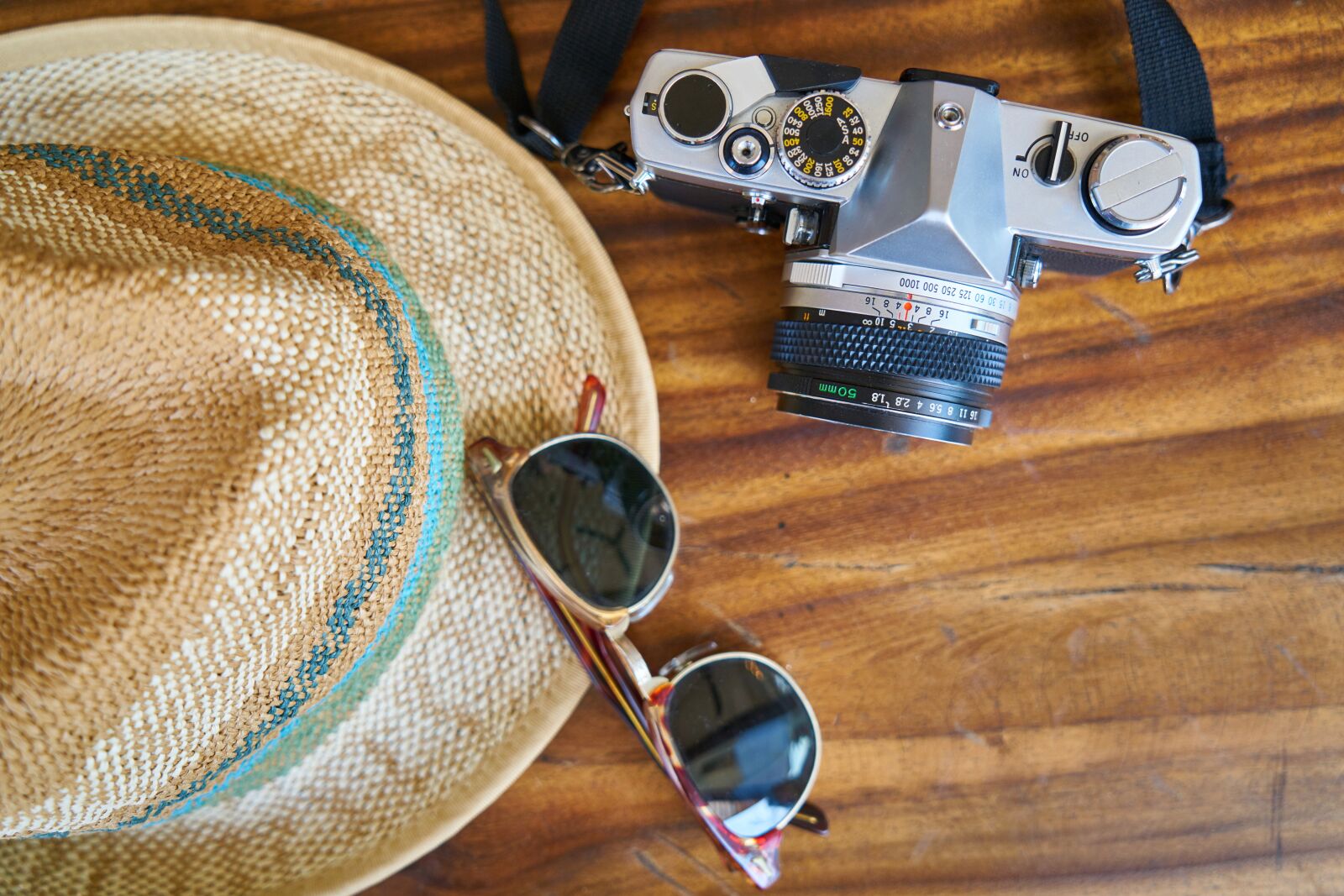 Sony a7R II sample photo. Old, camera, lens photography