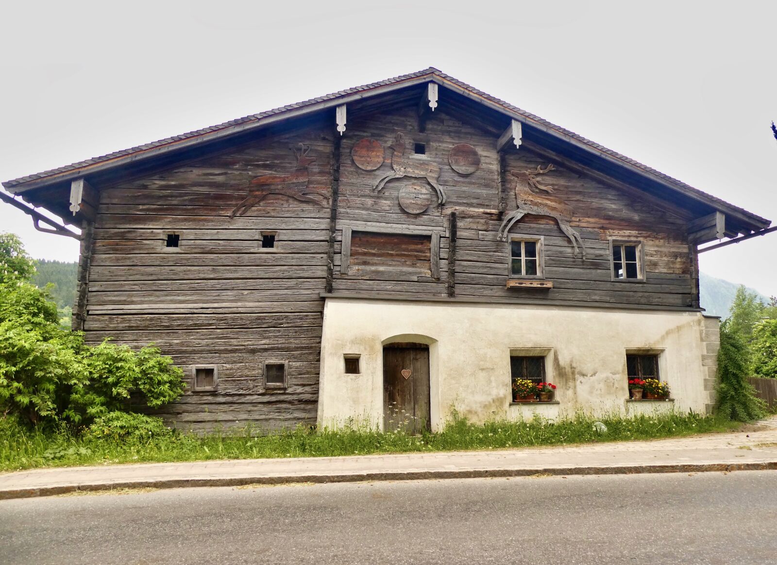 Panasonic Lumix DC-ZS70 (Lumix DC-TZ90) sample photo. Barn, shed, farmhouse photography