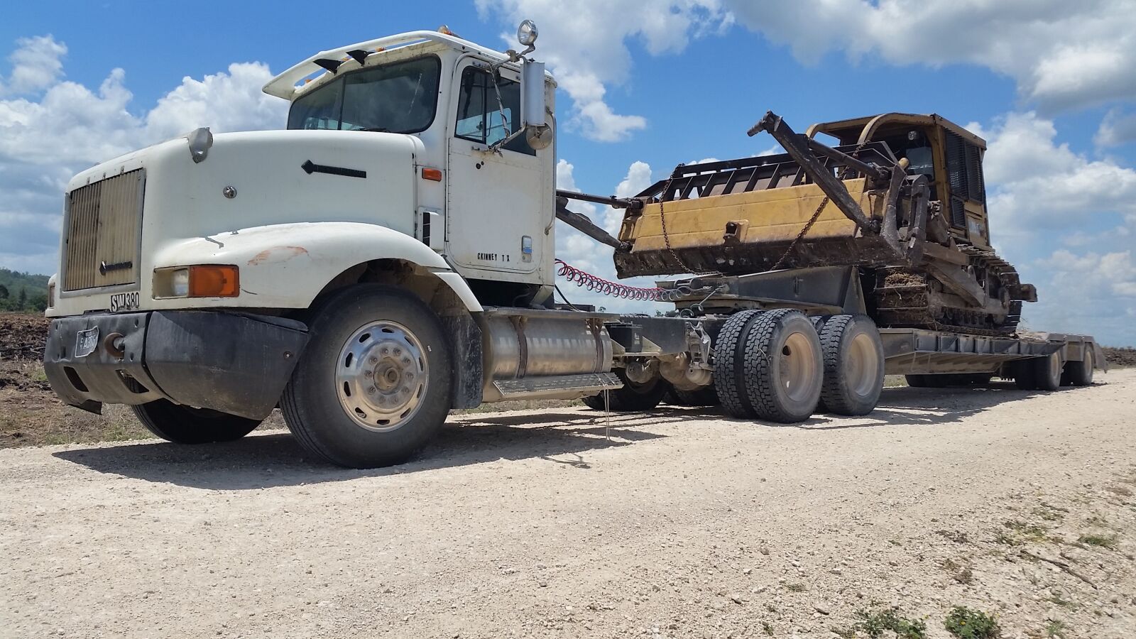 Samsung Galaxy S5 sample photo. International, towhead, truck photography