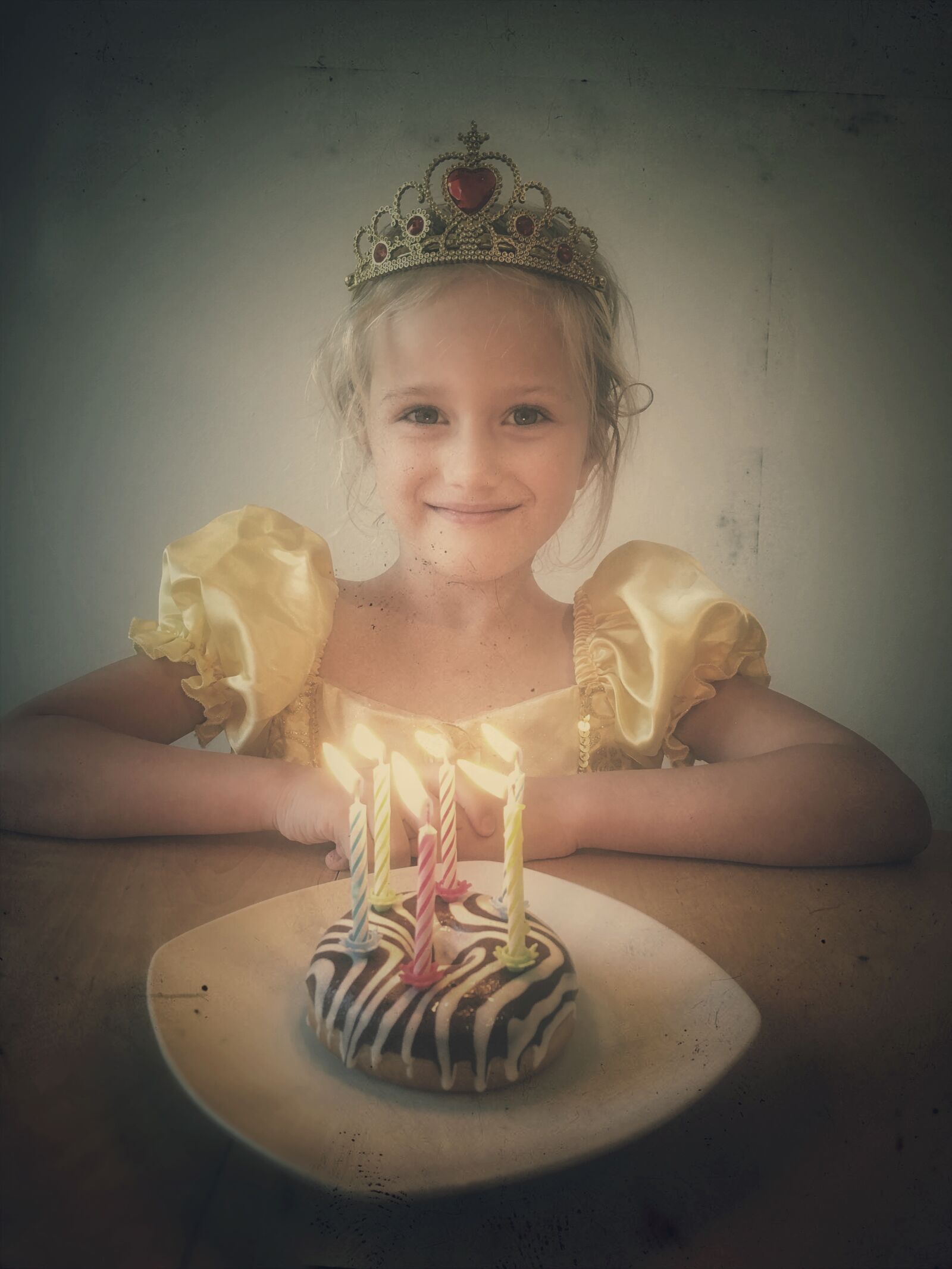 iPhone SE back camera 4.15mm f/2.2 sample photo. Princess, birthday, donut photography