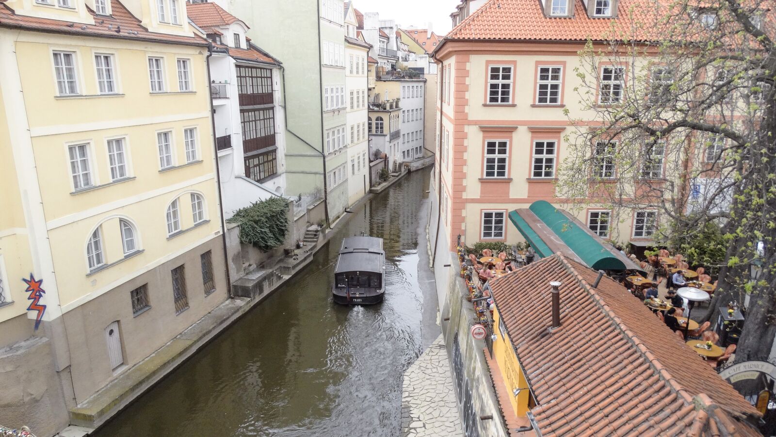 Sony Cyber-shot DSC-HX300 sample photo. Prague, vltava, heritage photography
