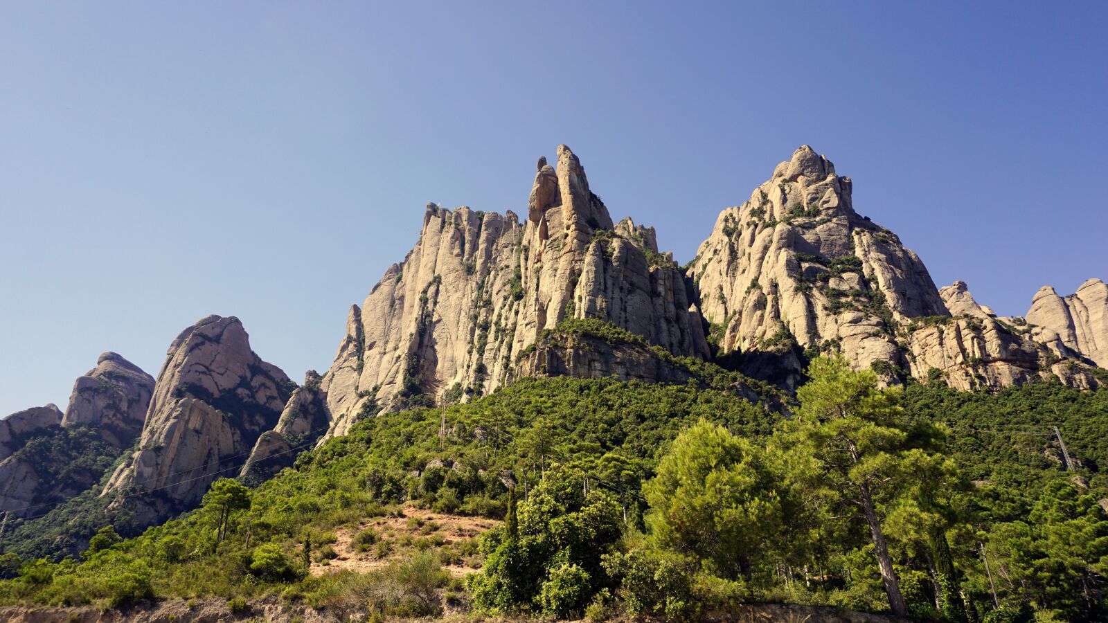 Sony a6000 sample photo. Mountains, rocks, montserrat photography