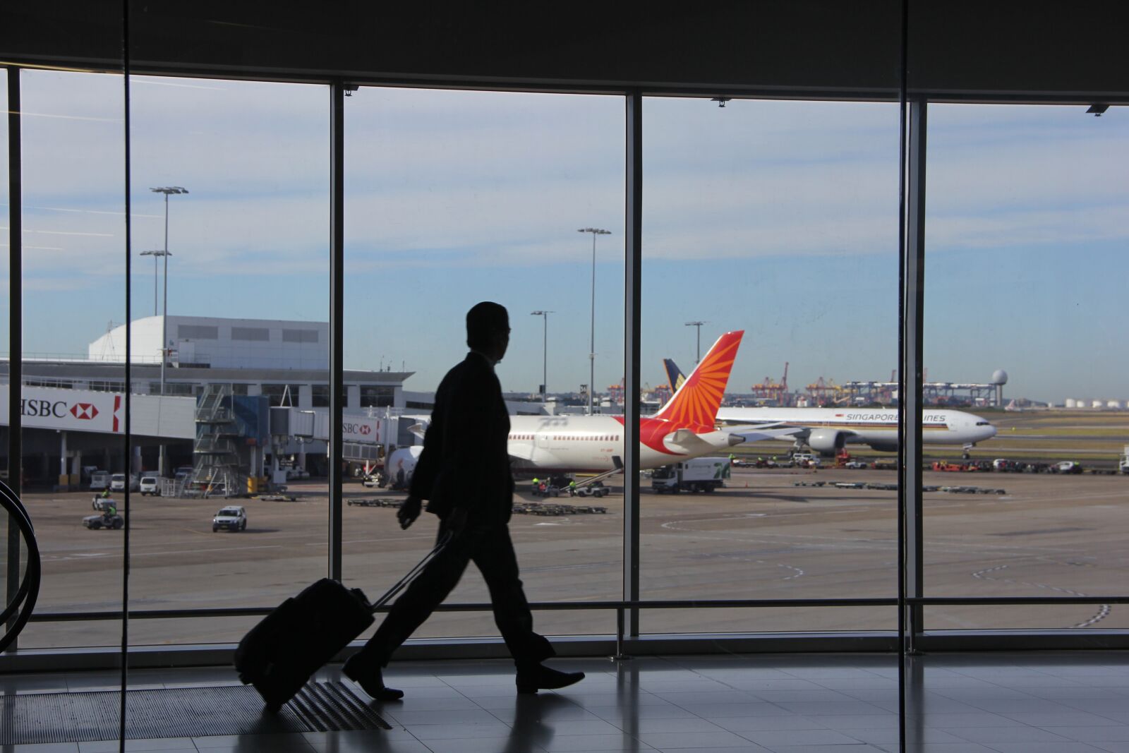 Canon EOS 60D sample photo. Silhouette, passenger, travel photography