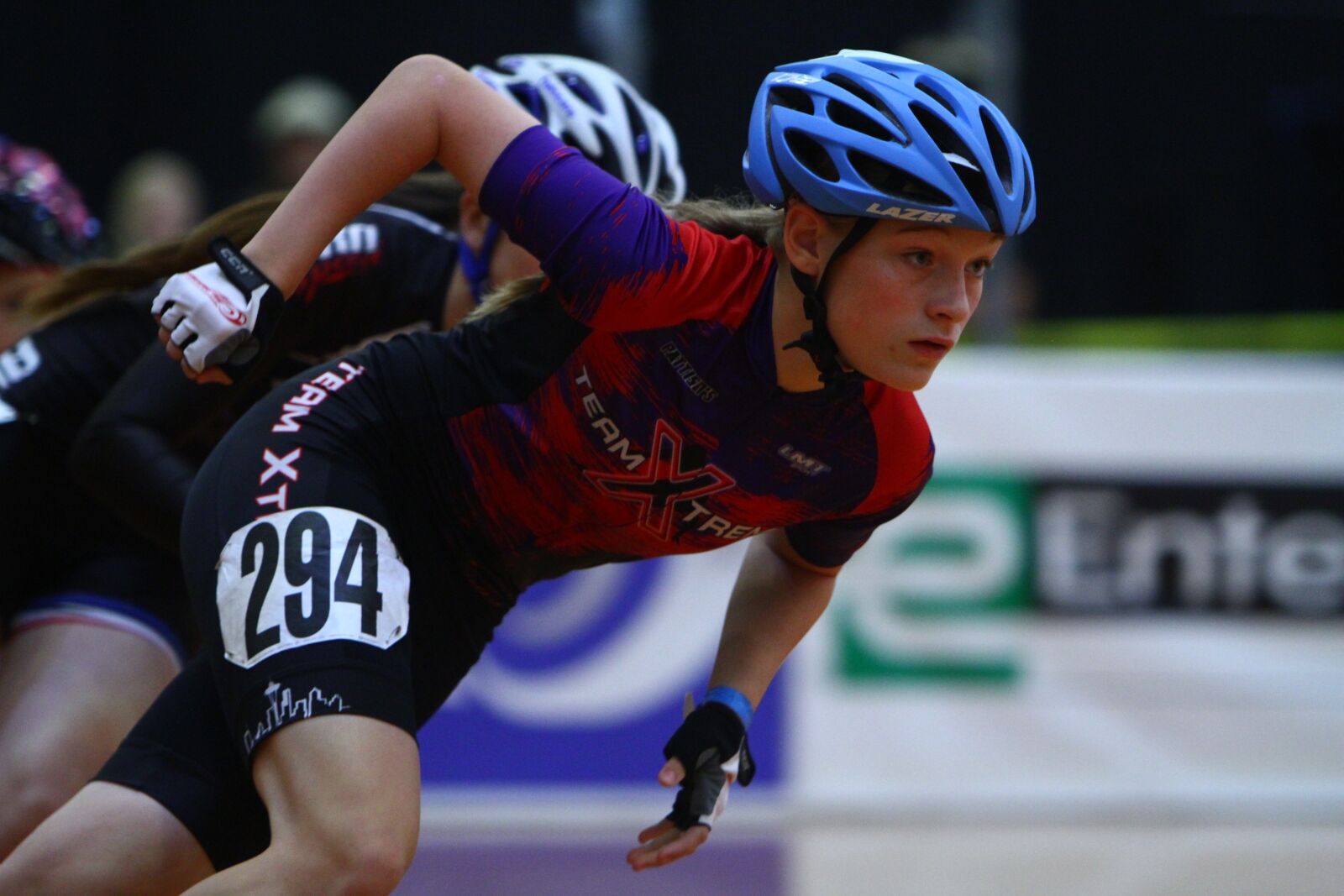 Canon EF 70-200mm F2.8L IS USM sample photo. Inline speed skating, roller photography