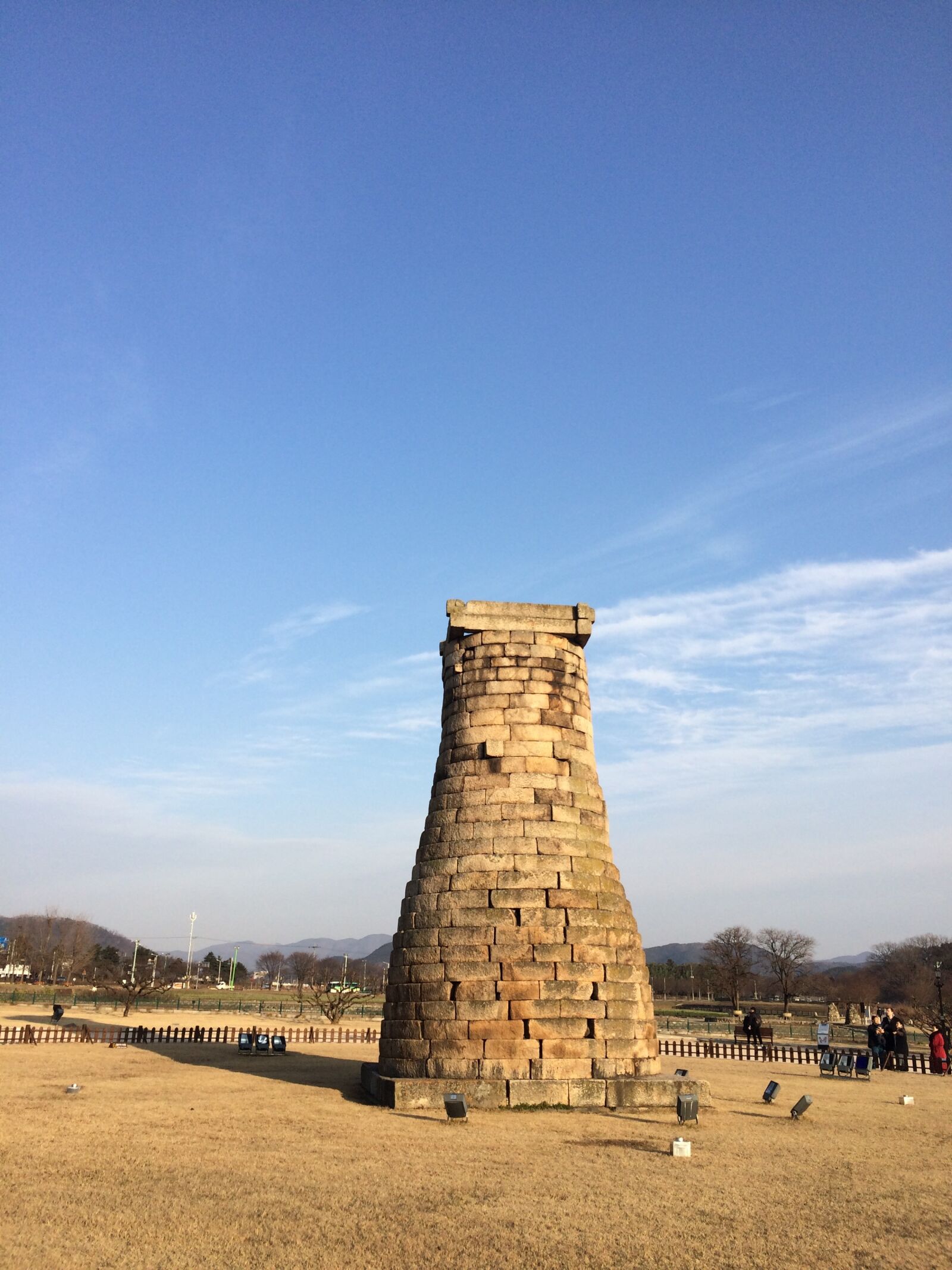 iPhone 5s back camera 4.15mm f/2.2 sample photo. Cheomseongdae, racing, cultural property photography