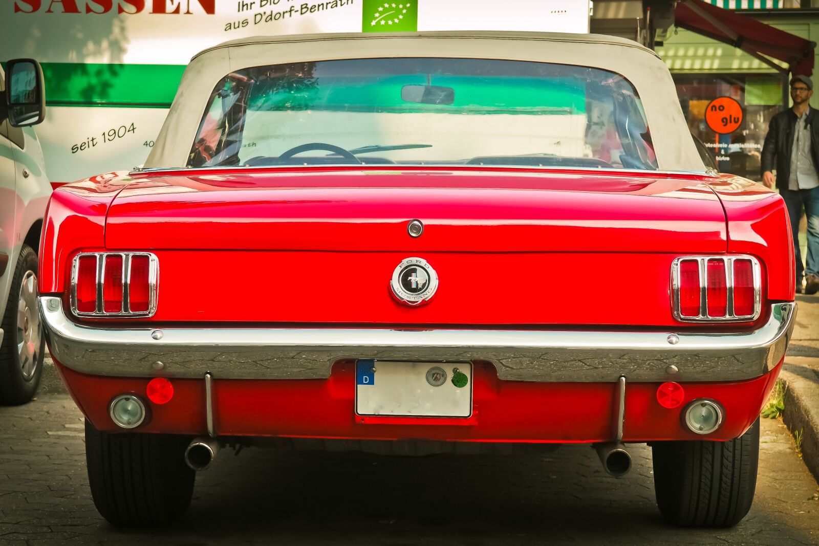 Olympus OM-D E-M10 sample photo. Auto, ford, oldtimer photography
