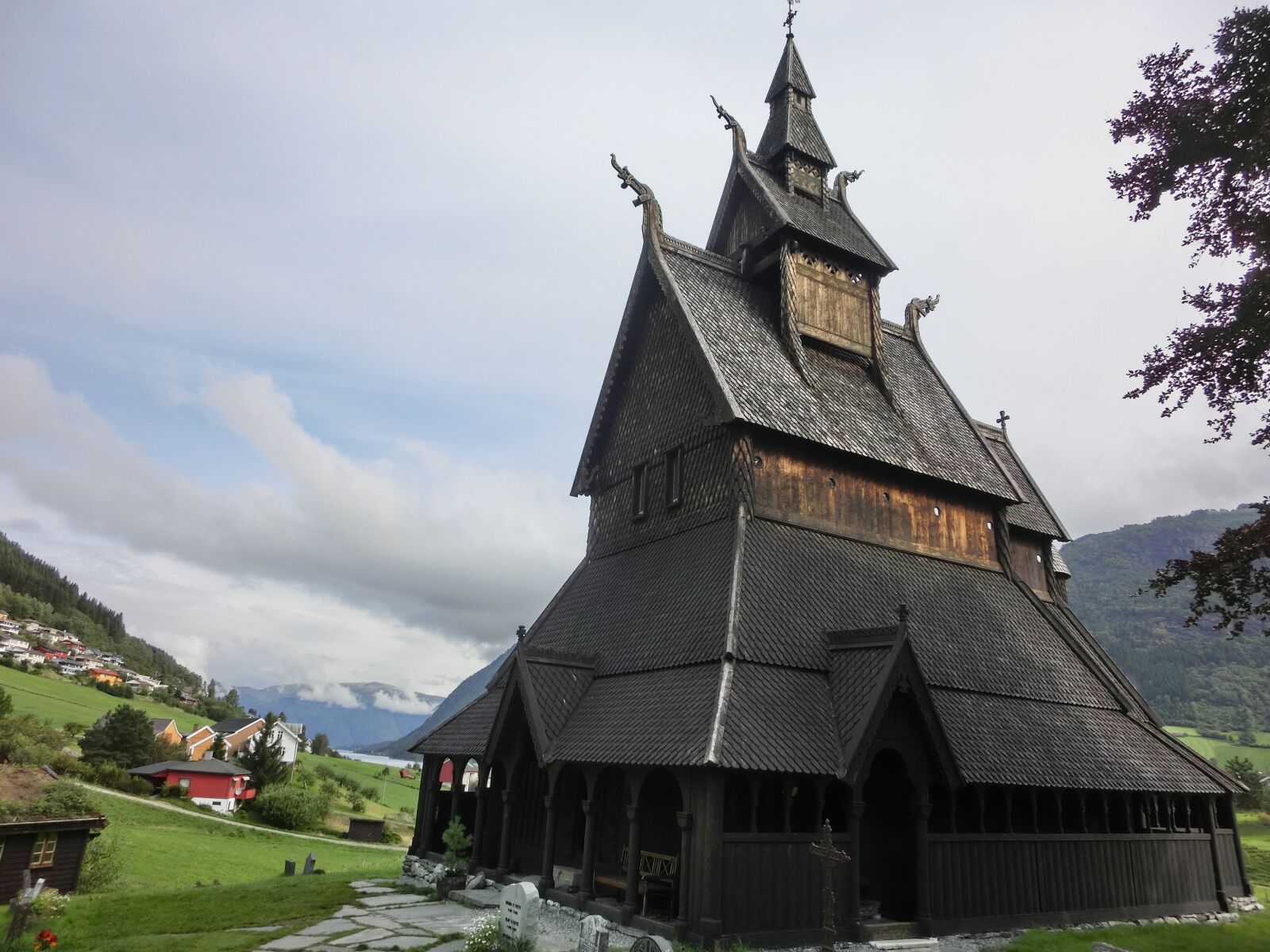 CASIO EX-ZR200 sample photo. Stave church, norway, viking photography