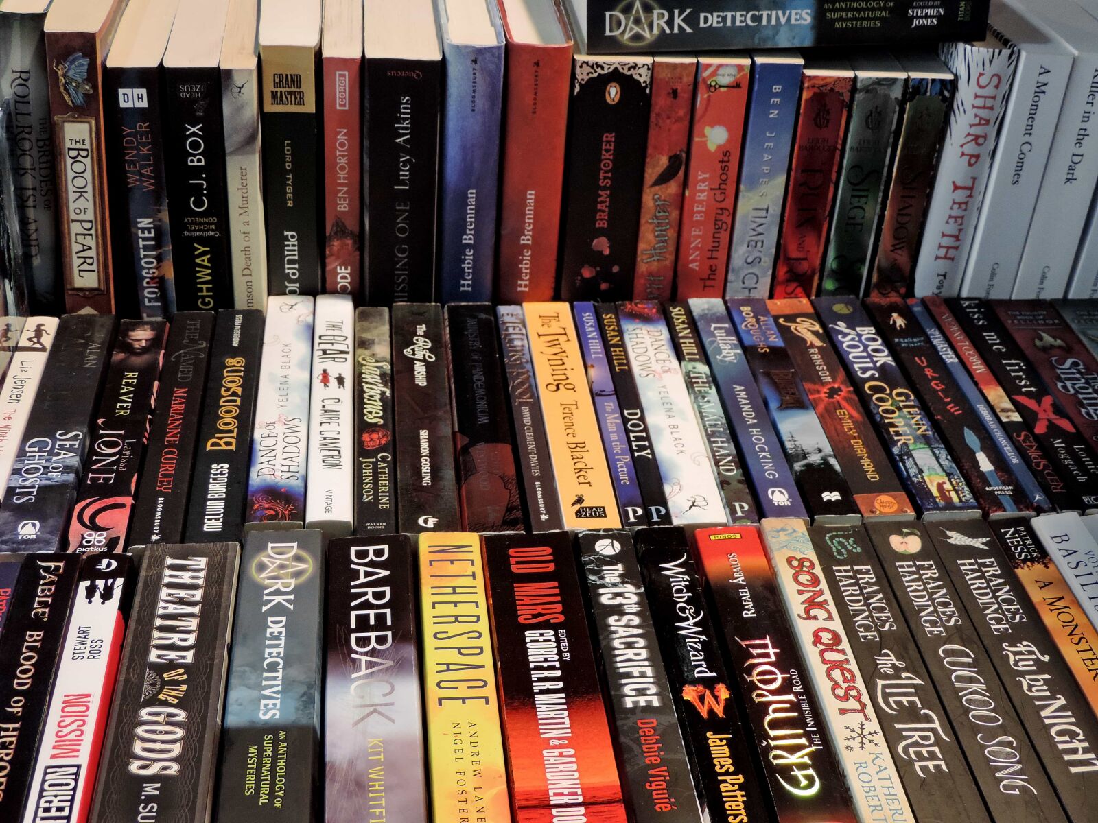 Nikon Coolpix P520 sample photo. Books, bookshop, bookstore, literacy photography