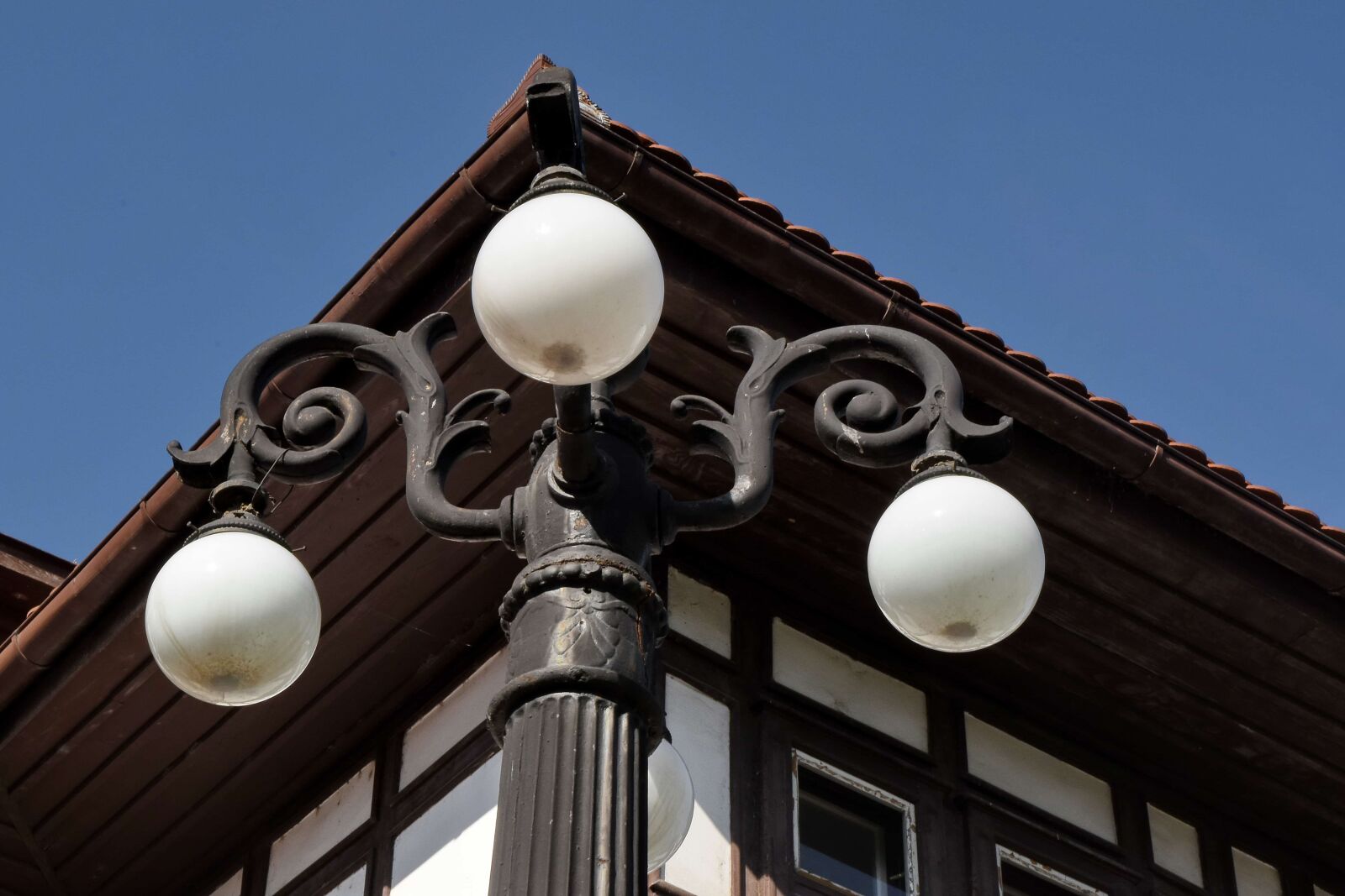 Nikon D5500 sample photo. Electricity, lamp, device, architecture photography