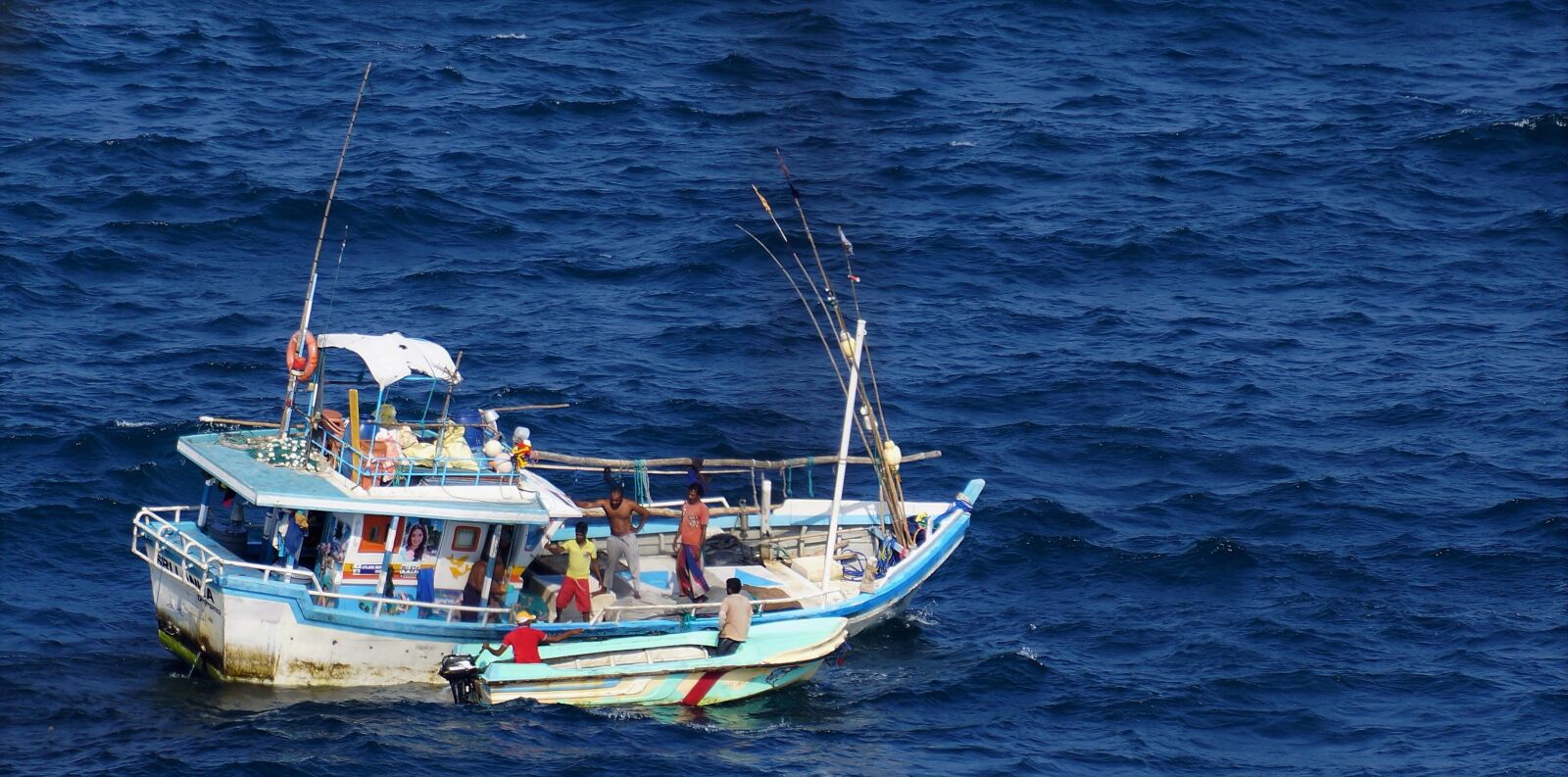 Sony Alpha NEX-7 sample photo. Boat, rough sea, trawler photography