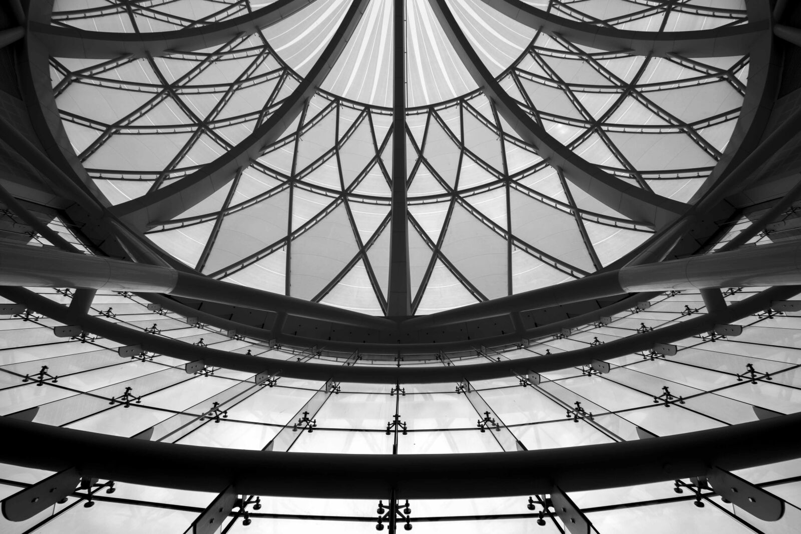 Canon EF-S 10-22mm F3.5-4.5 USM sample photo. Architecture, technology, modern photography
