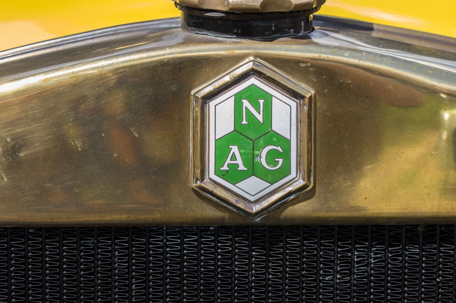 Pentax K-3 sample photo. Radiator emblem, nag, automotive photography