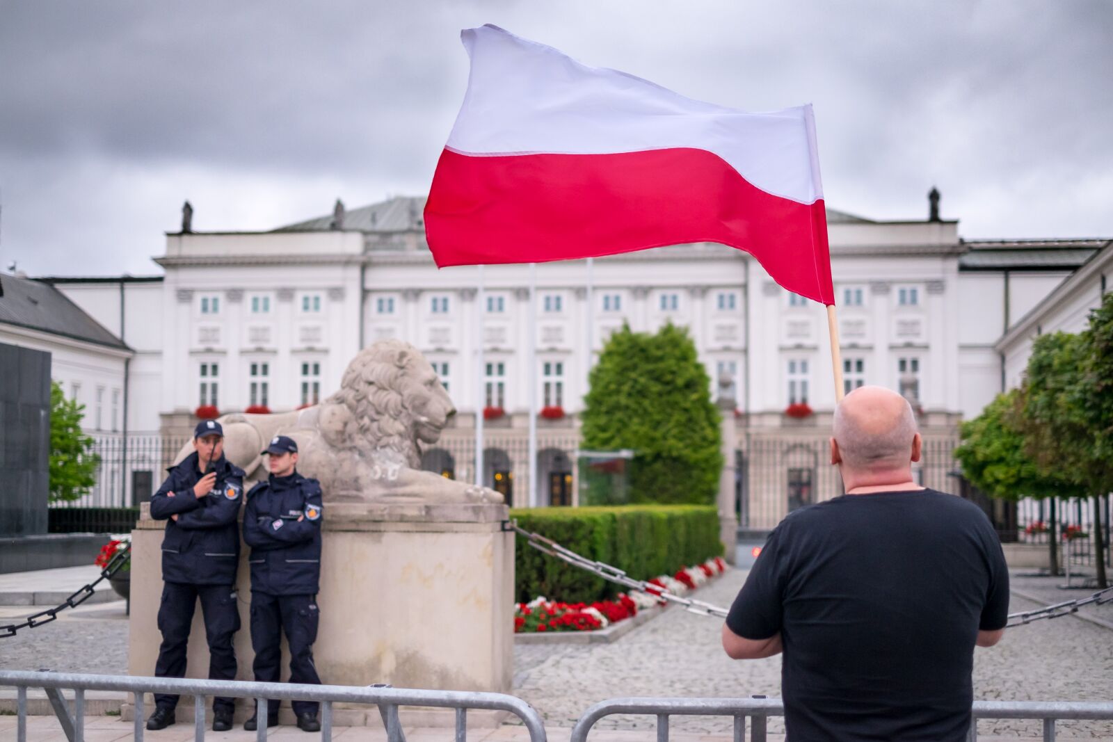 Fujifilm X-T1 + Fujifilm XF 35mm F1.4 R sample photo. Poland, politics, president photography