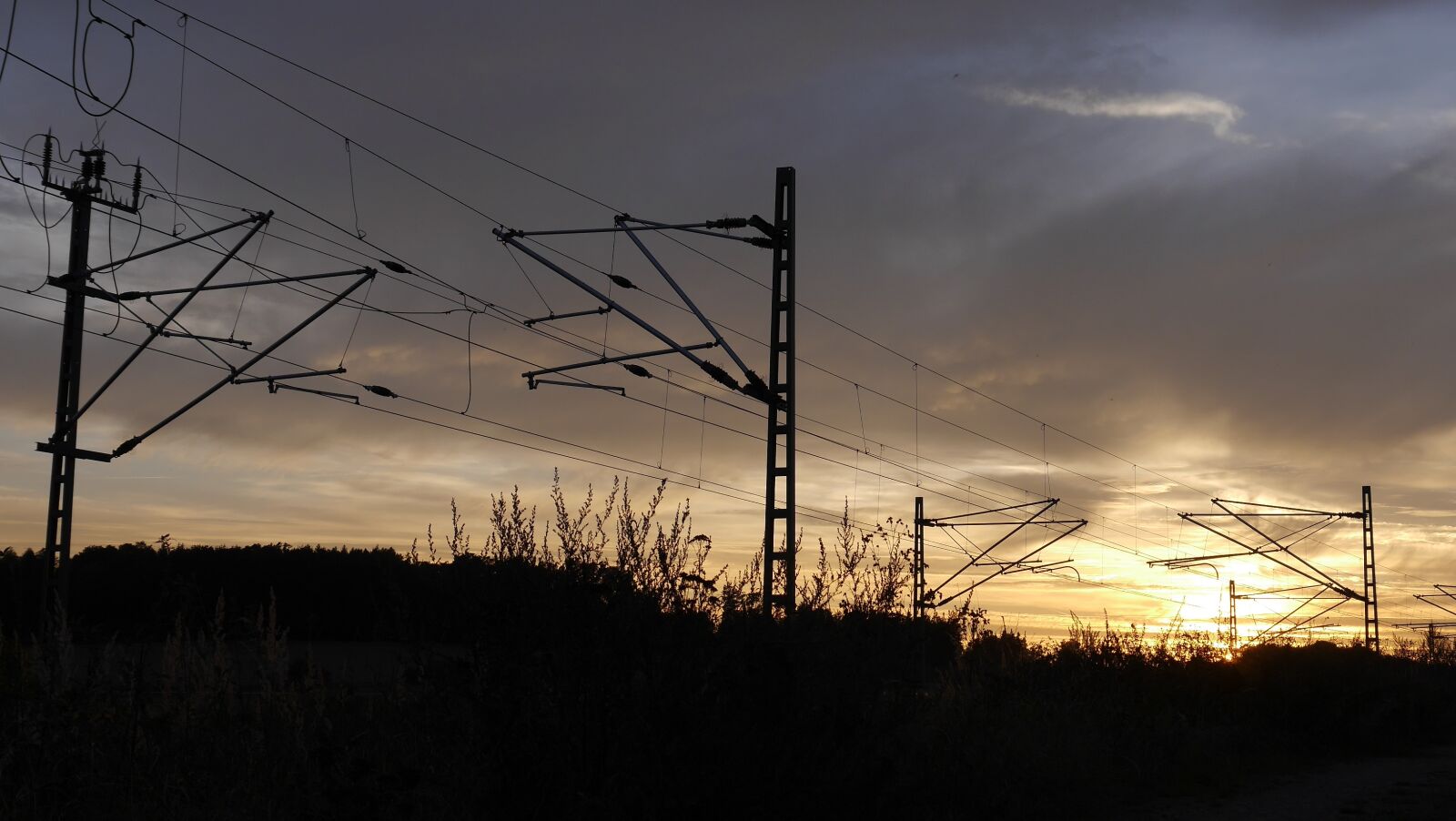 Panasonic Lumix DMC-G6 sample photo. Sunset, railway embankment, train photography