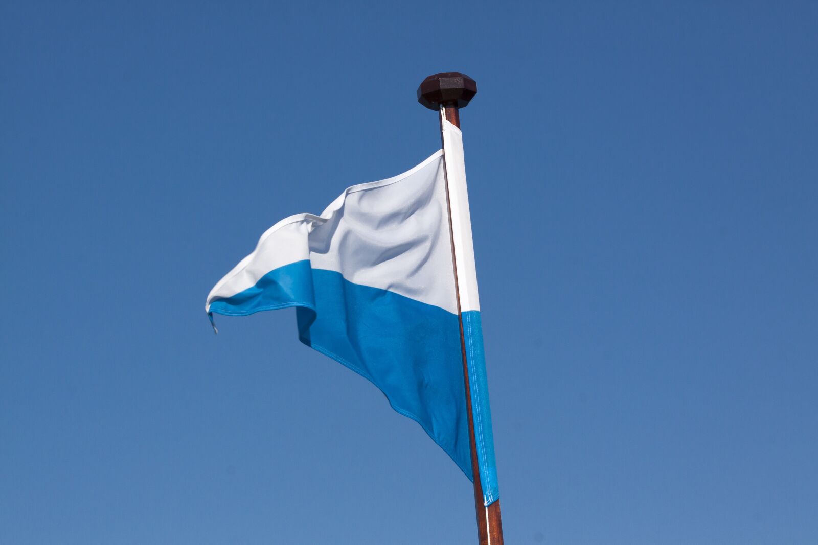 Canon EOS 50D sample photo. Standard, flag, pennant photography