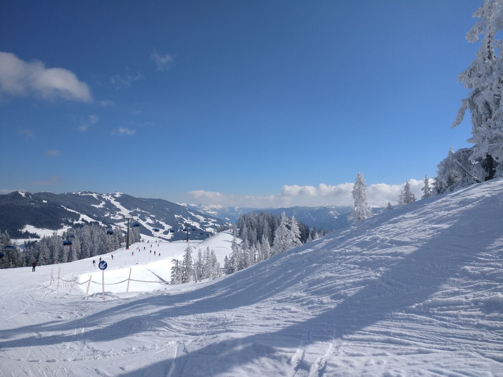 OnePlus A3003 sample photo. Snow, winter, ski photography