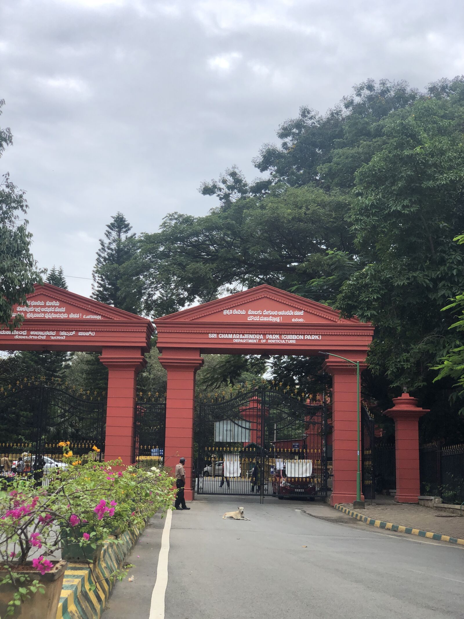 Apple iPhone X sample photo. Park, gate, architecture photography