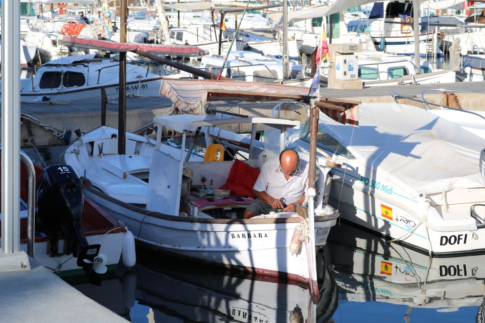 Canon EOS 750D (EOS Rebel T6i / EOS Kiss X8i) sample photo. Mallorca, fisherman, fishing boat photography