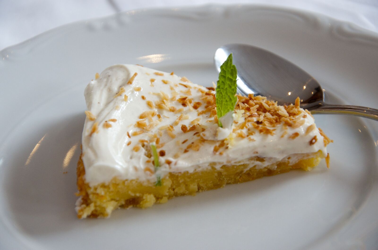 Nikon D7000 sample photo. Cheesecake, coffee bread, glaze photography