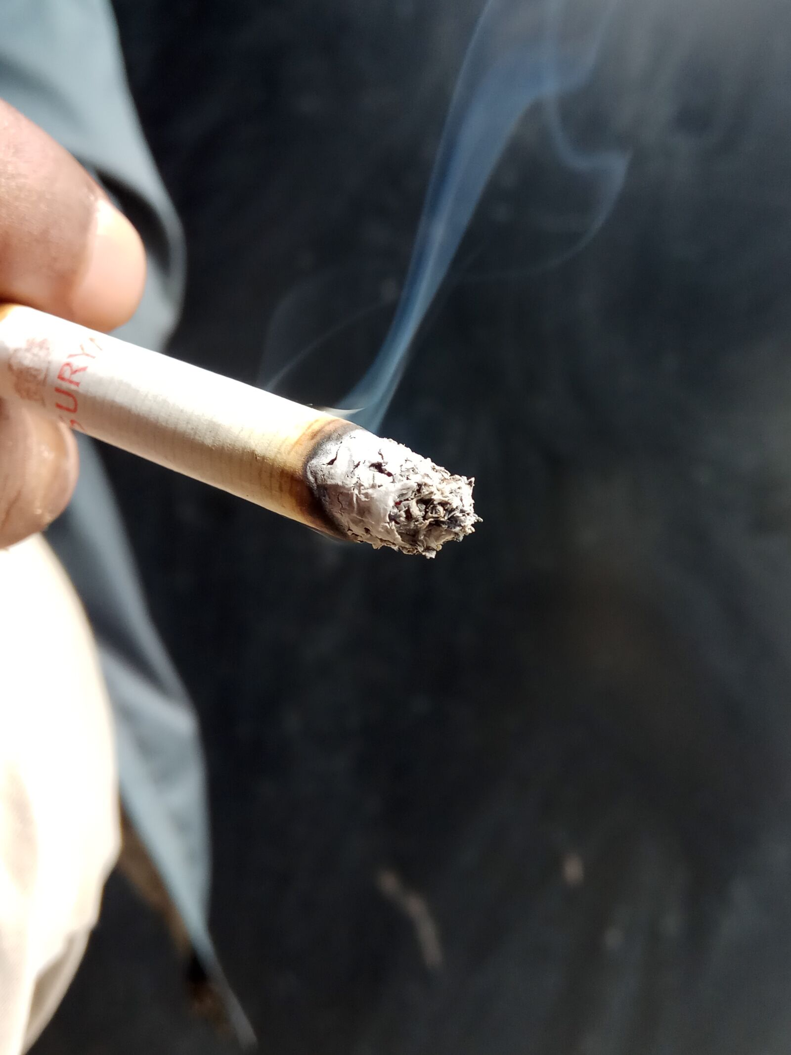Xiaomi Redmi Note 4 sample photo. Smoke, tobacco, people photography