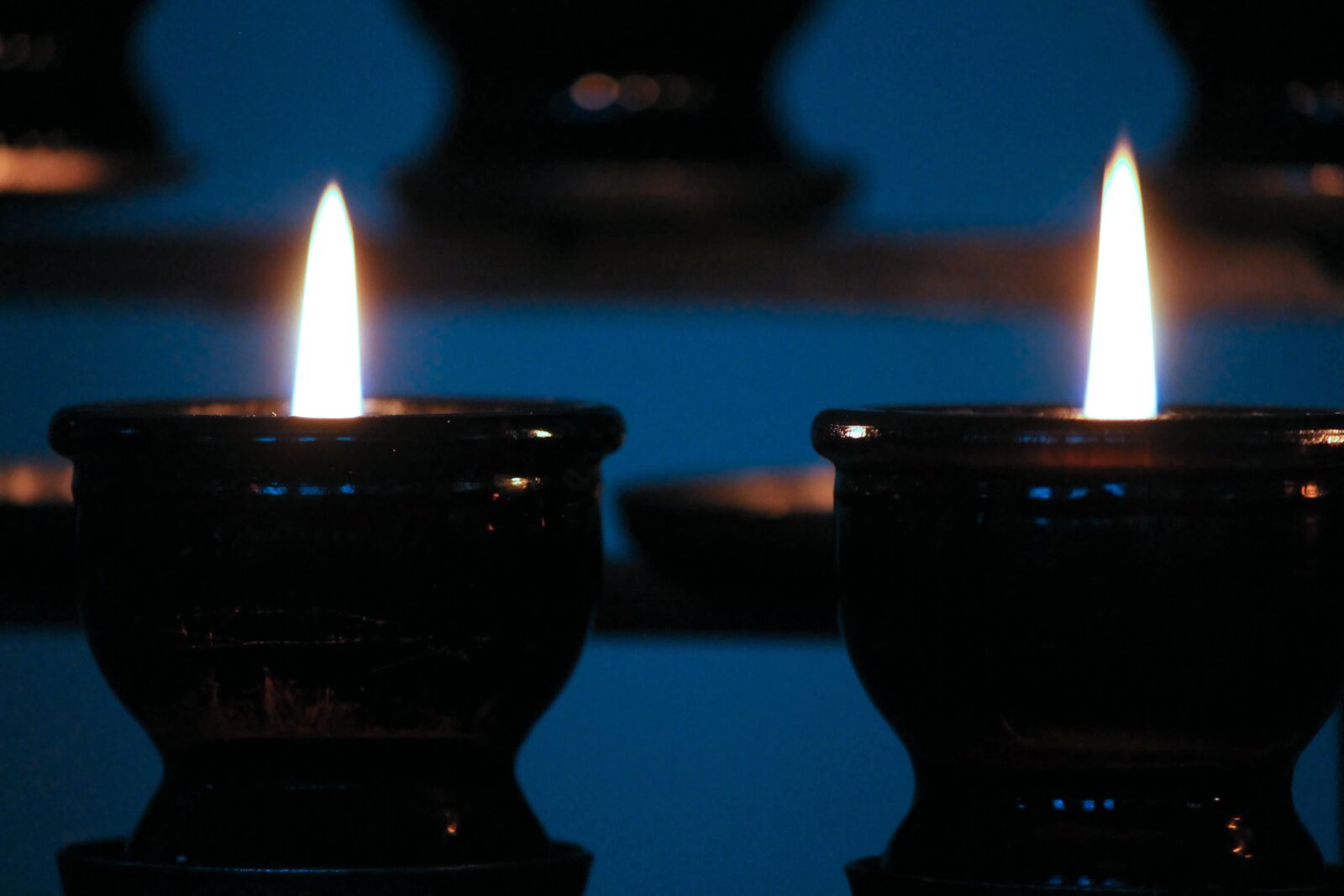 Canon EOS 1100D (EOS Rebel T3 / EOS Kiss X50) sample photo. Victim candles, memorial candles photography