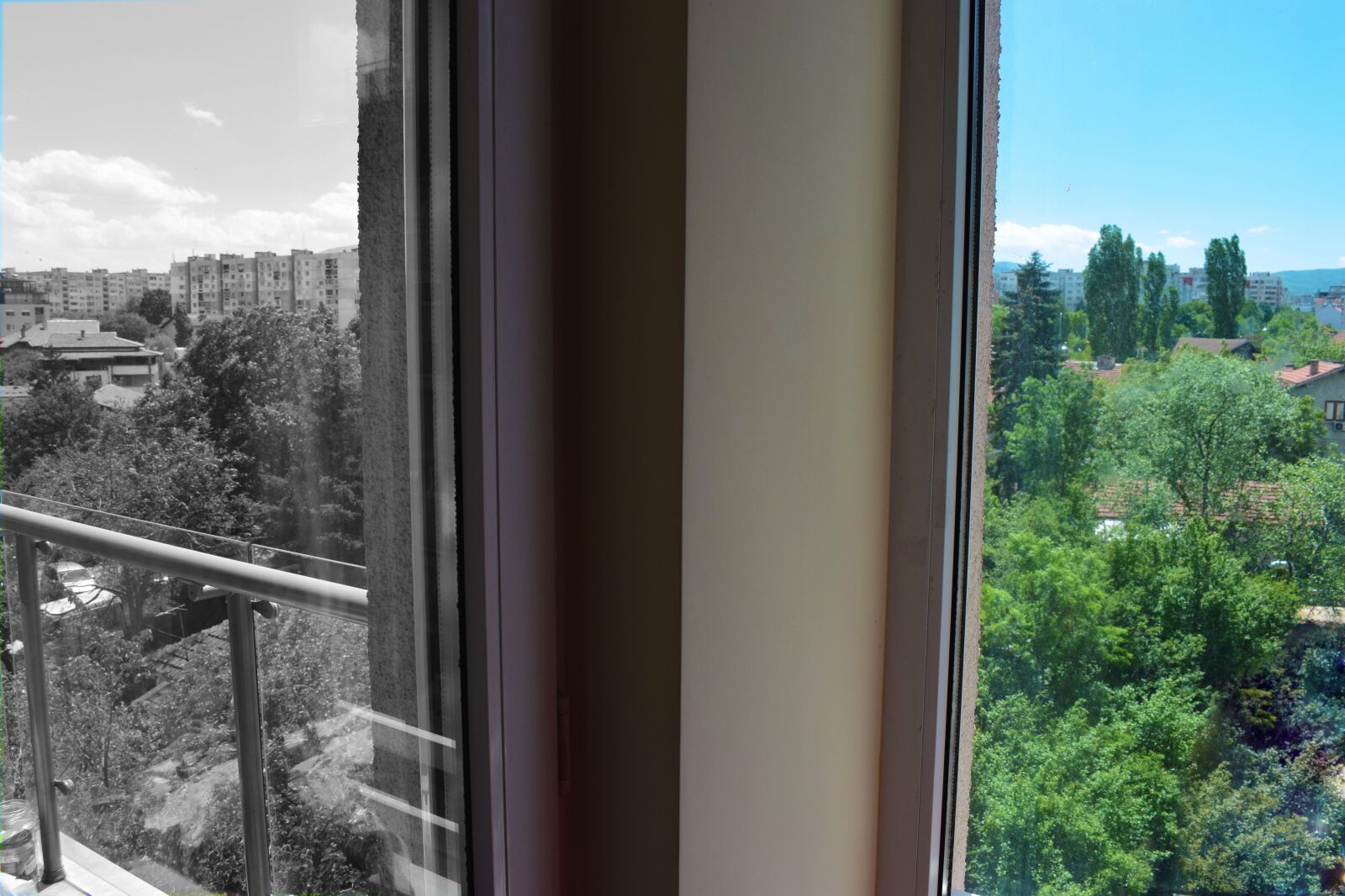 Nikon D3300 sample photo. City, color, black photography