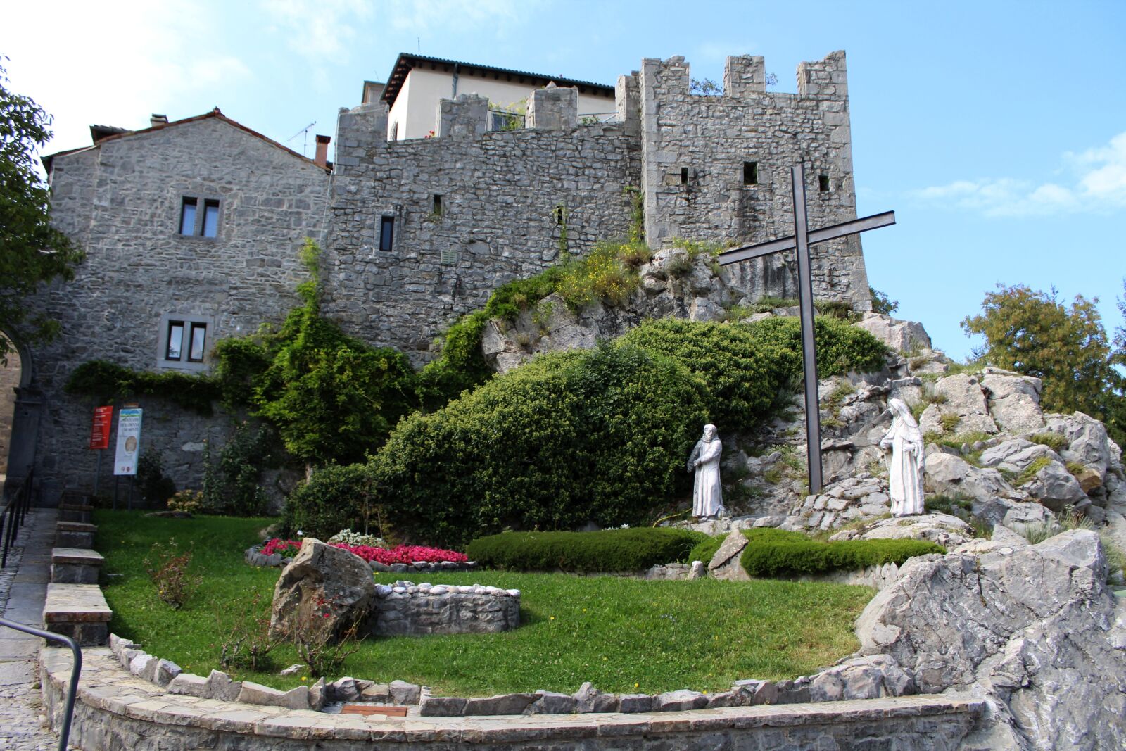 Canon EOS 1300D (EOS Rebel T6 / EOS Kiss X80) sample photo. Sanctuary, castelmonte, italy photography