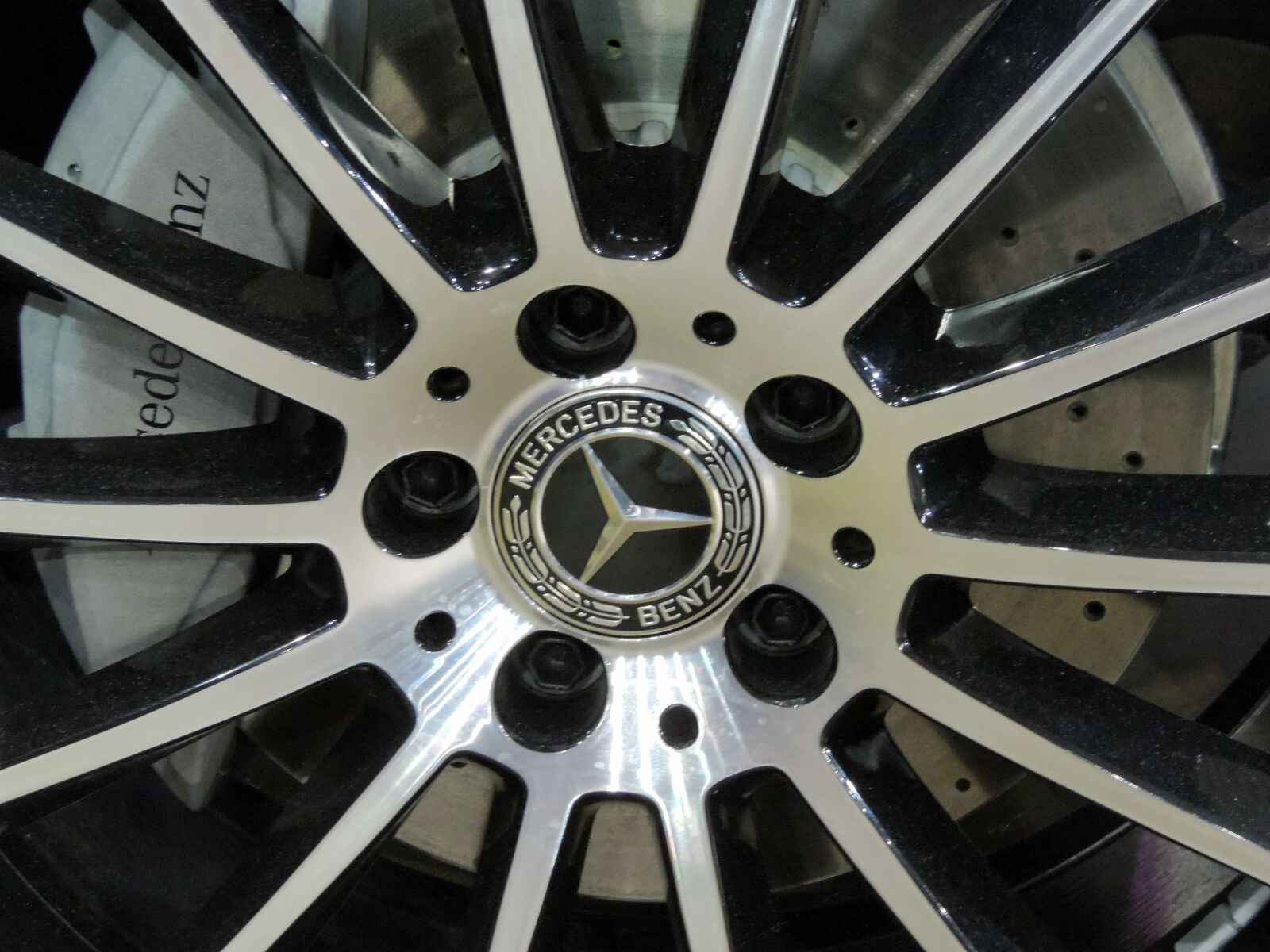 Nikon Coolpix P520 sample photo. Alloy, aluminum, germany, metallic photography