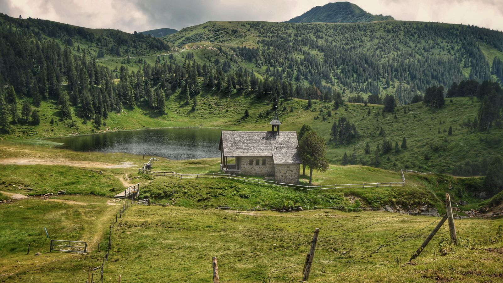 Nikon D7200 sample photo. Mountain chapel, chapel, alpine photography
